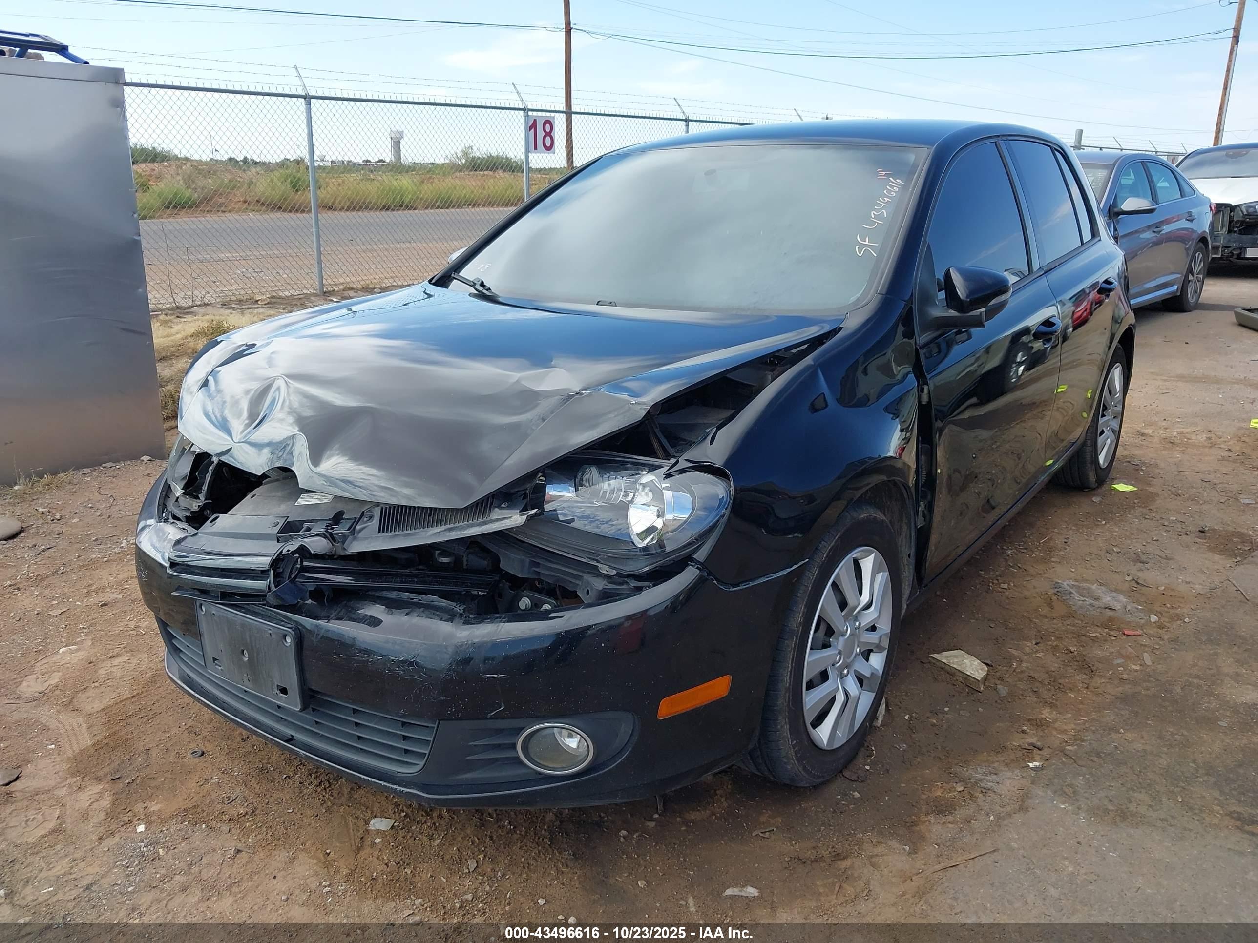 VOLKSWAGEN GOLF image 2