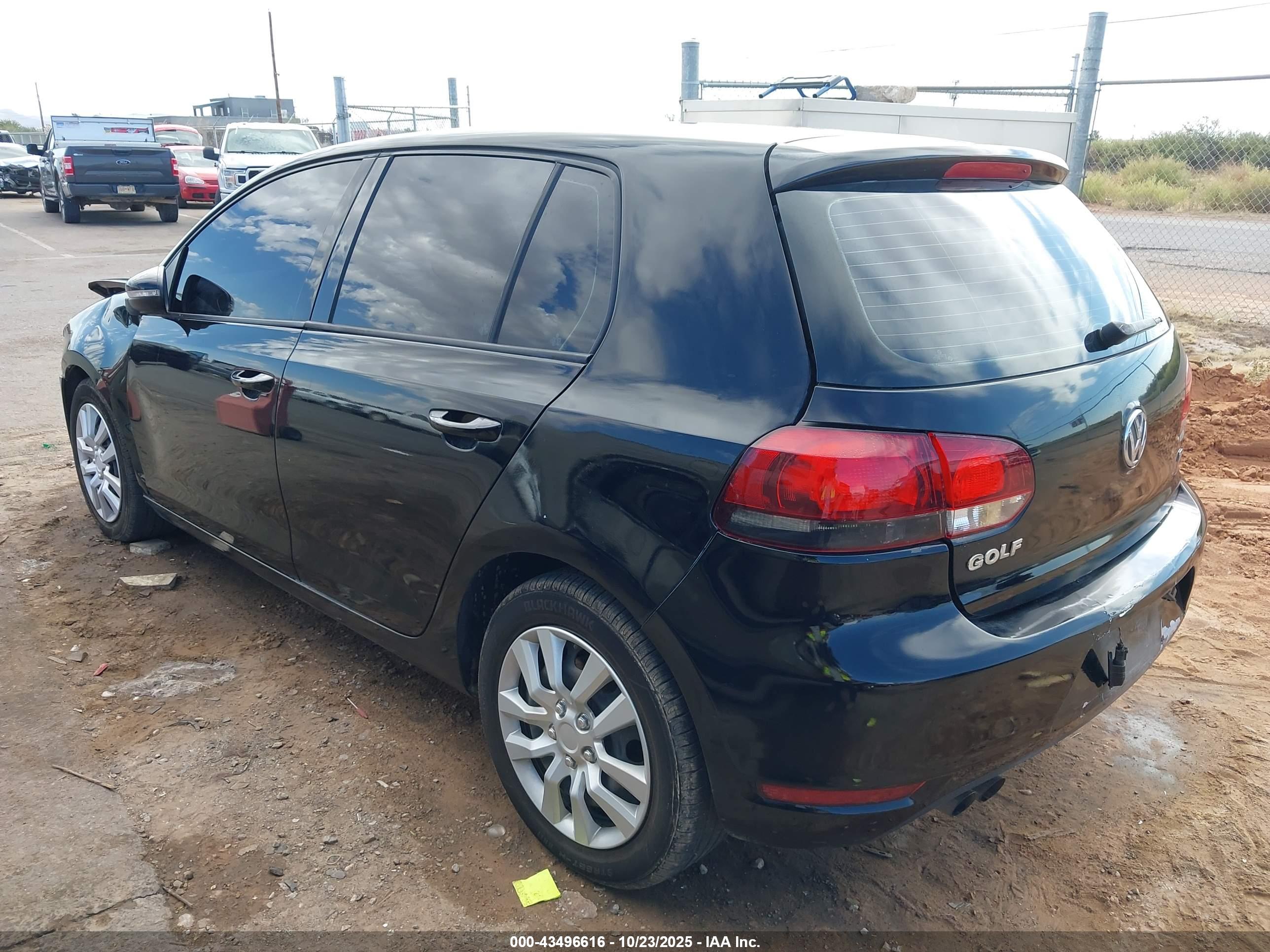 VOLKSWAGEN GOLF image 3