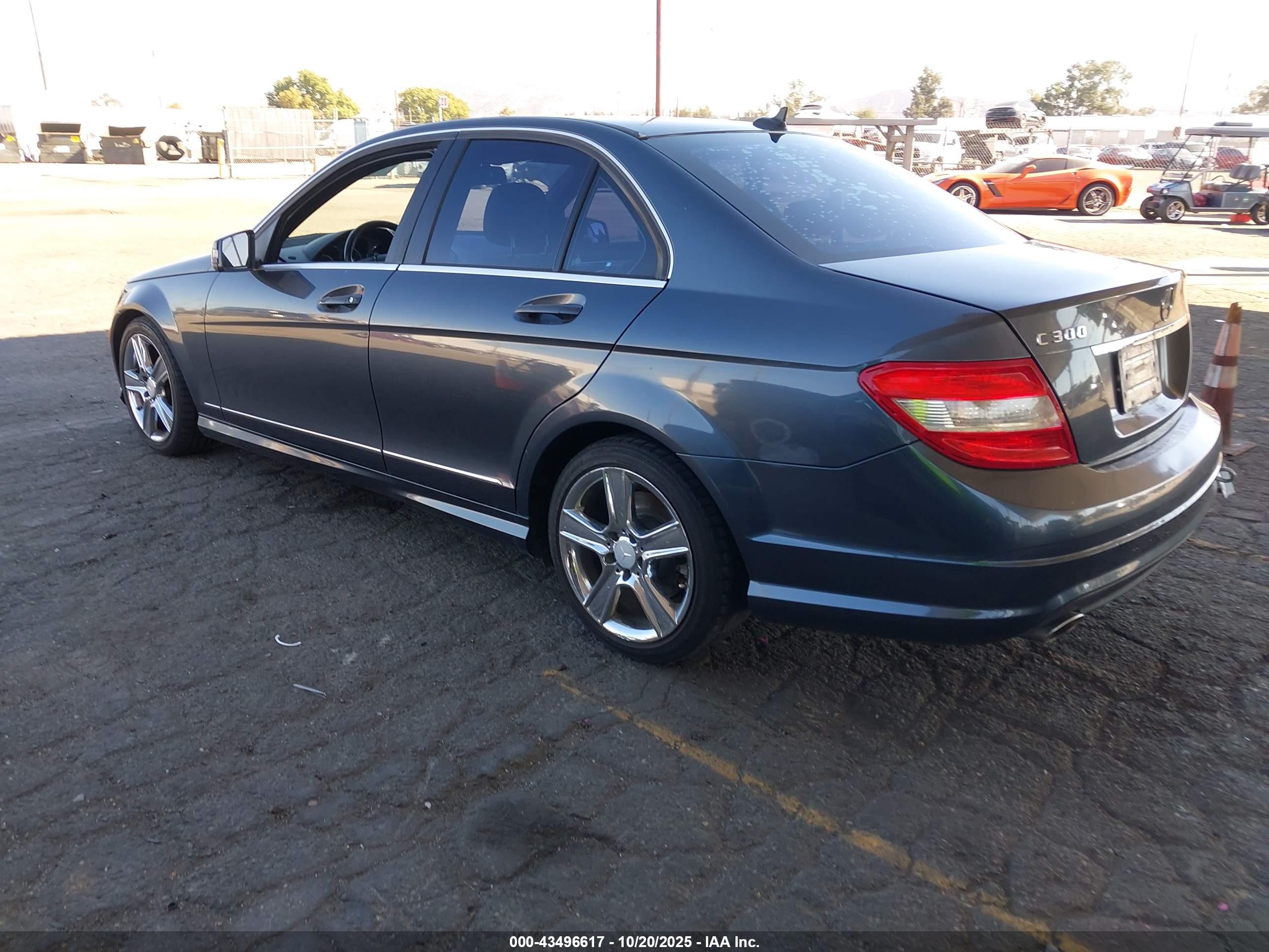 MERCEDES-BENZ C image 3
