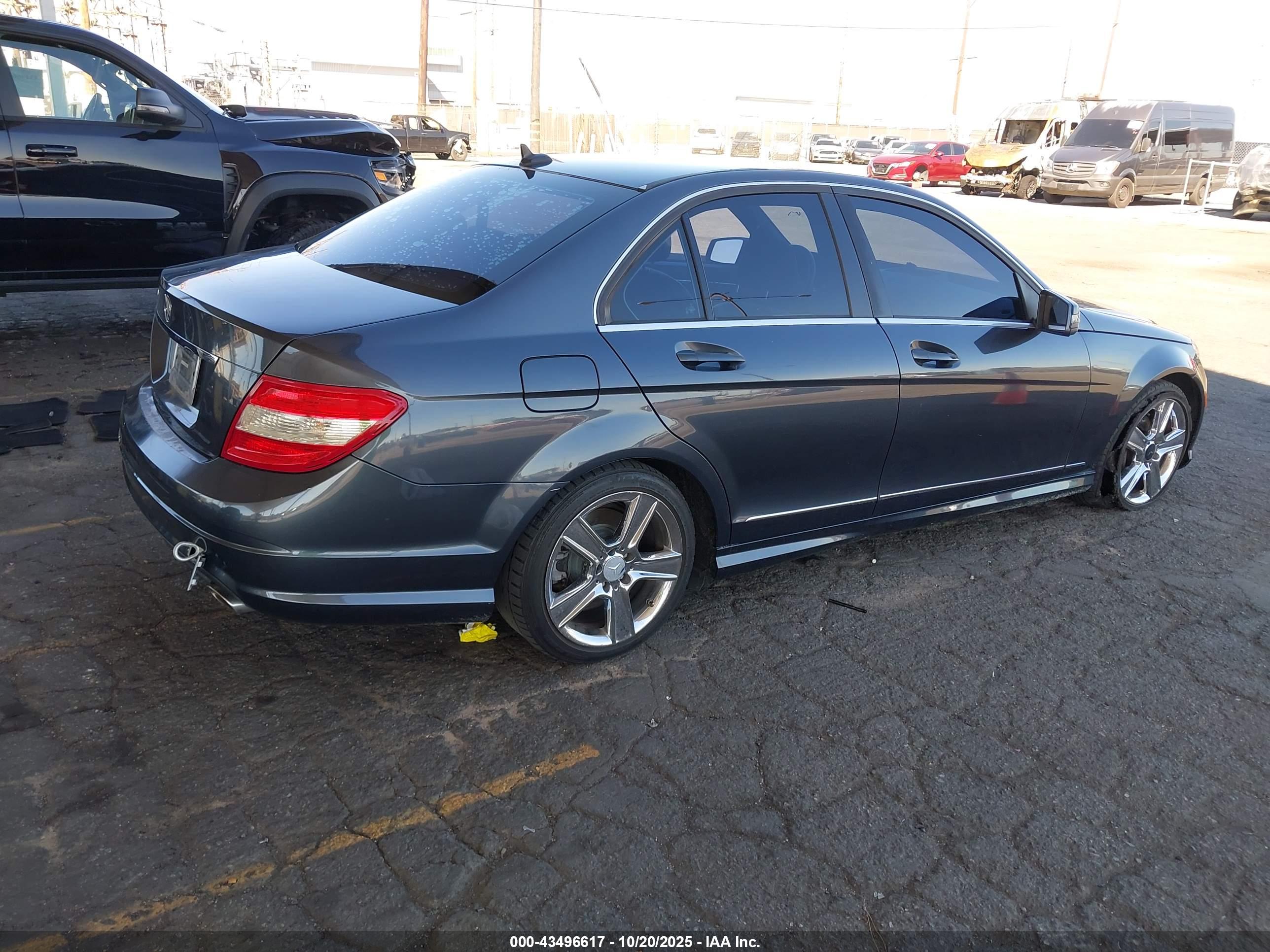 MERCEDES-BENZ C image 4