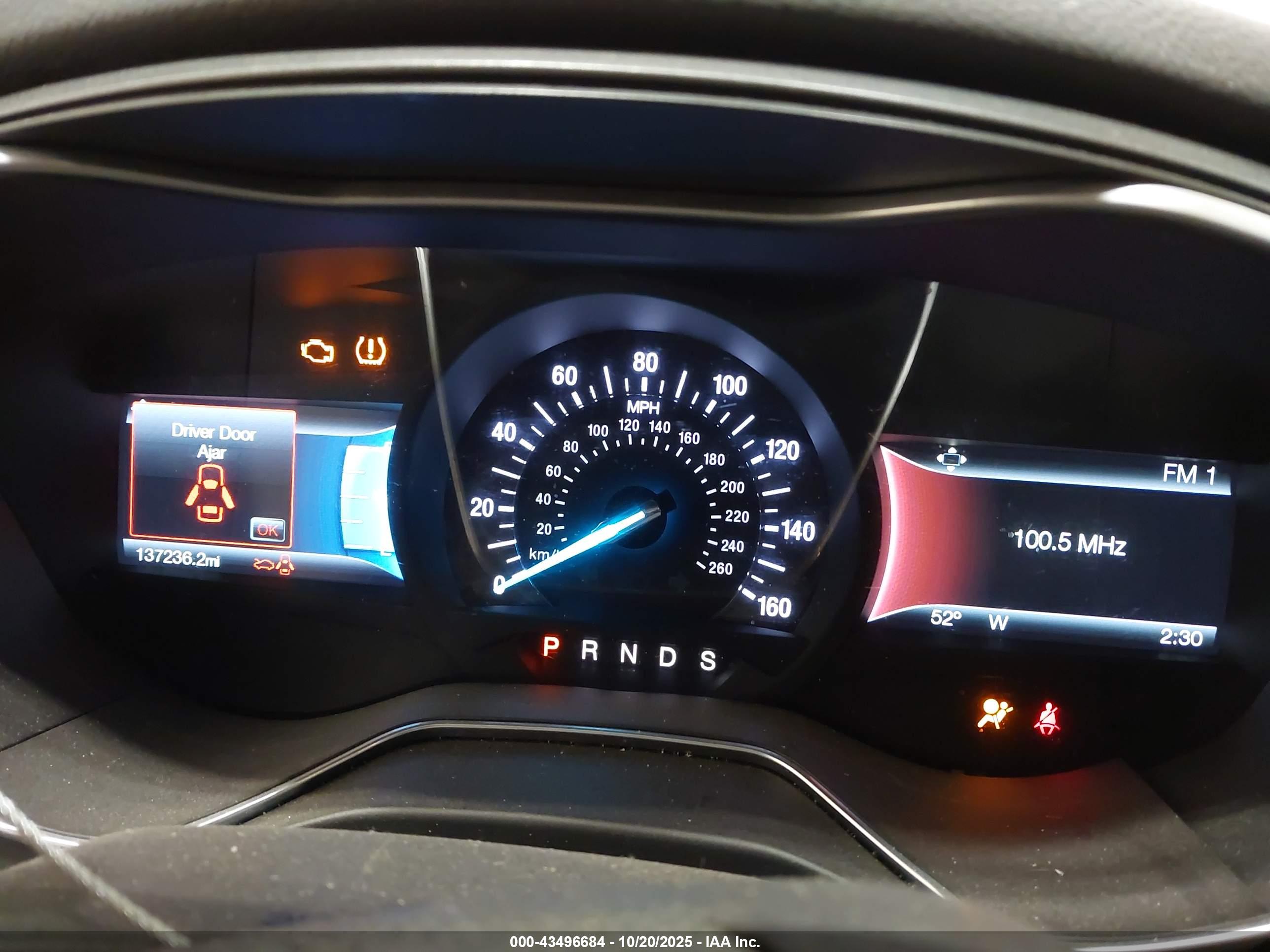 FORD FUSION image 7