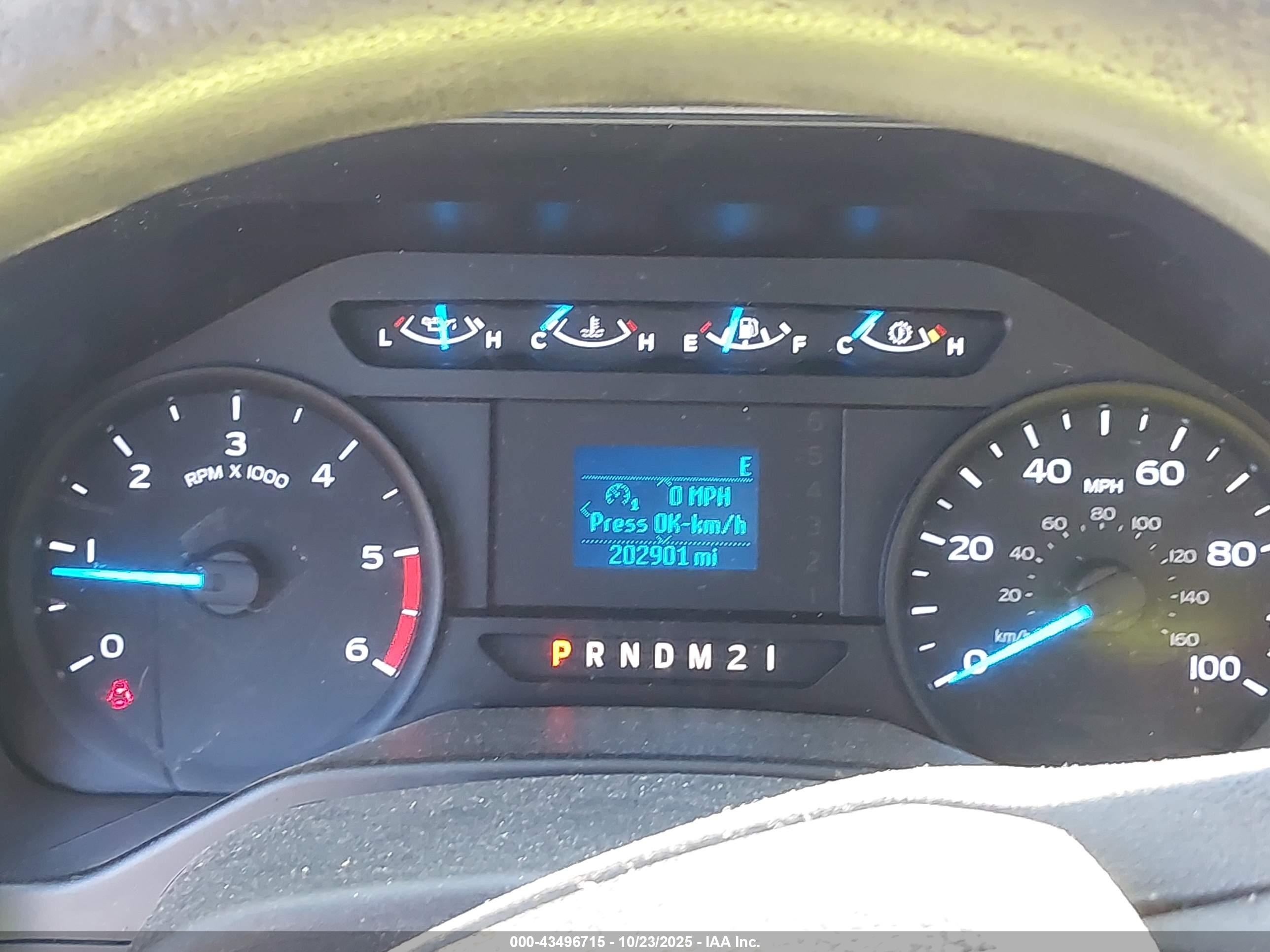 FORD F-550 image 6