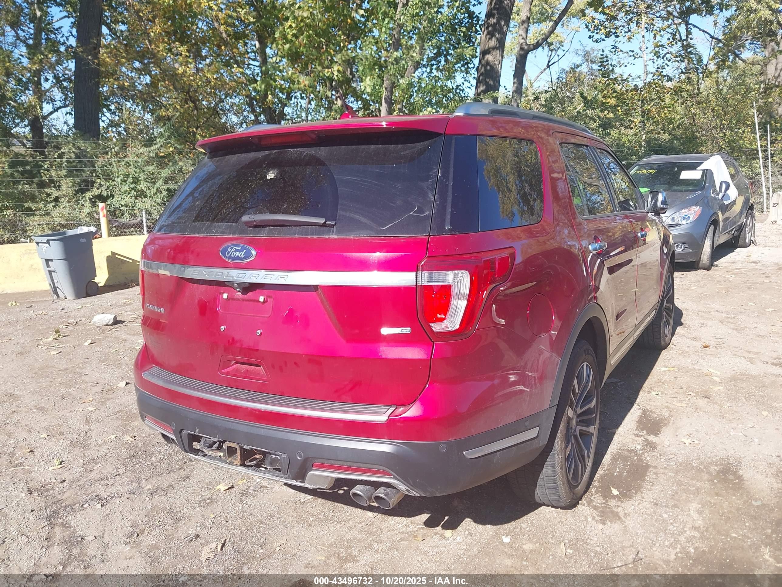 FORD EXPLORER image 4