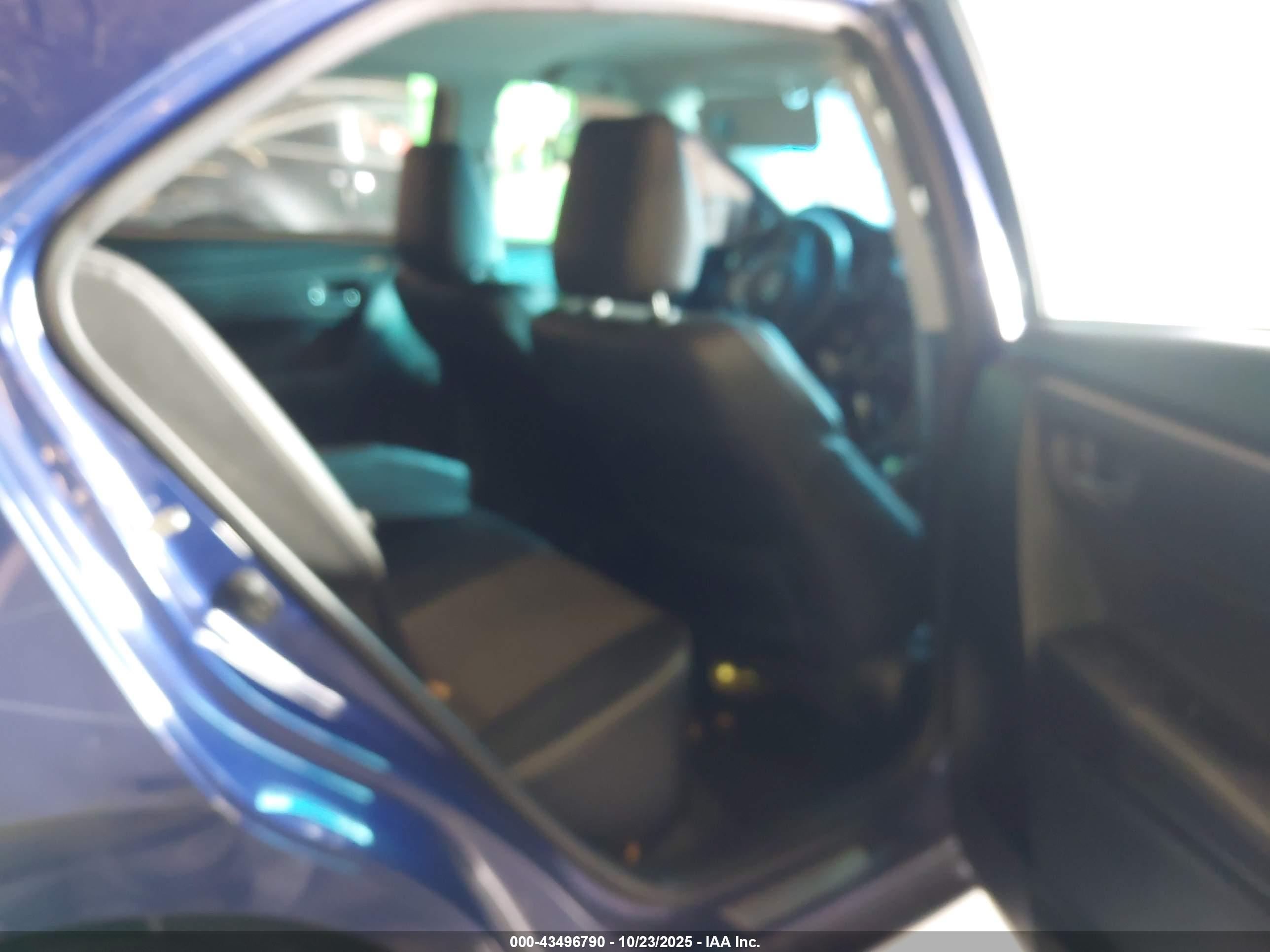TOYOTA COROLLA image 8
