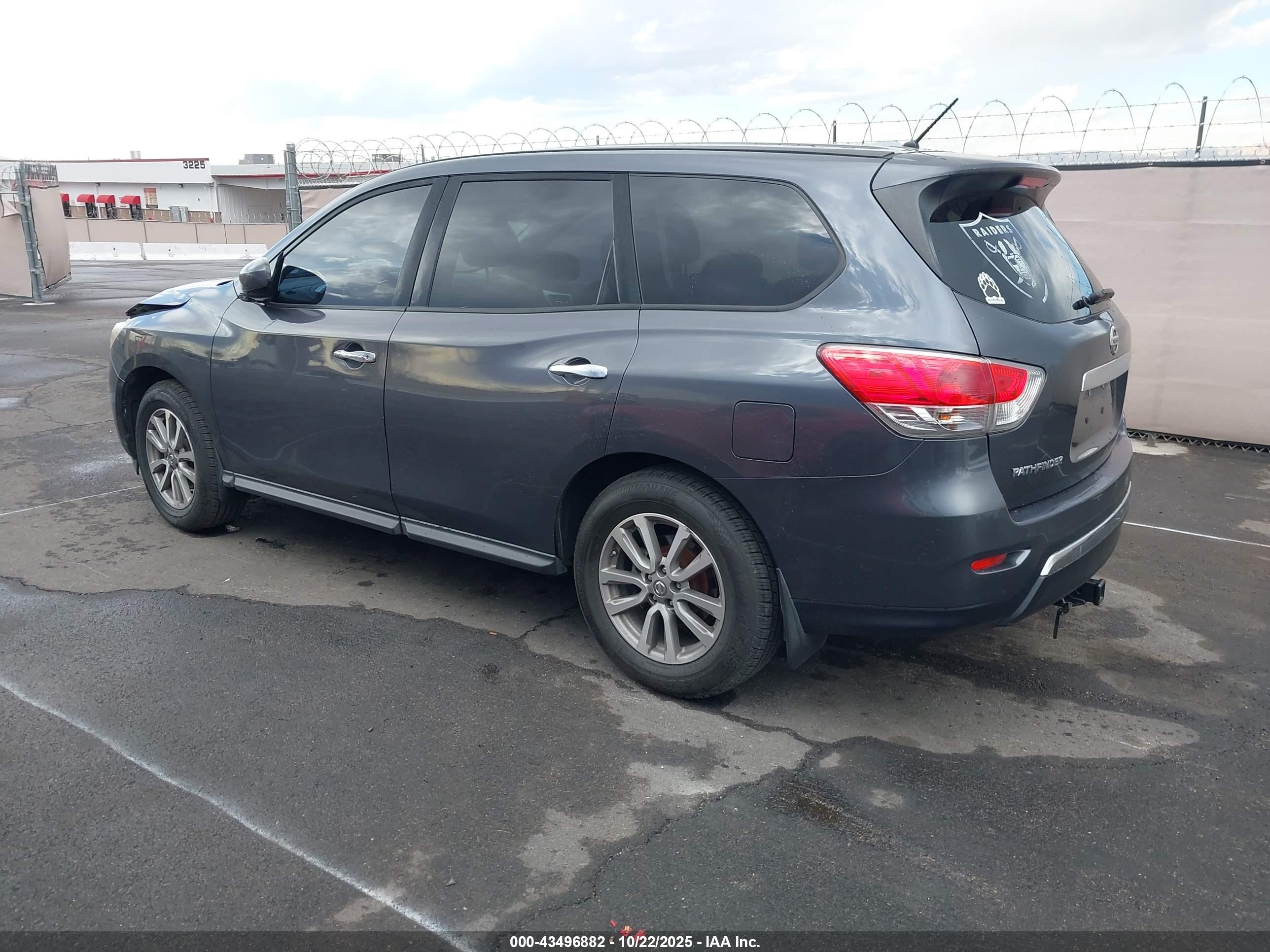 NISSAN PATHFINDER image 3
