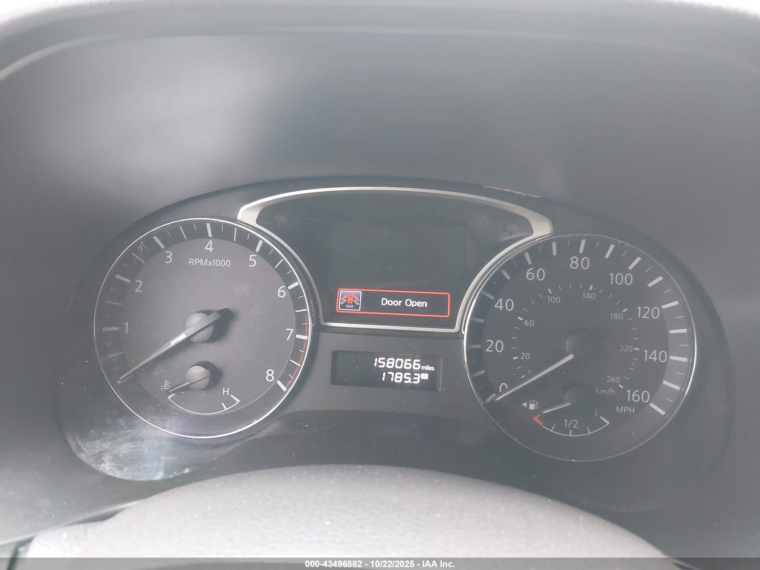NISSAN PATHFINDER image 7