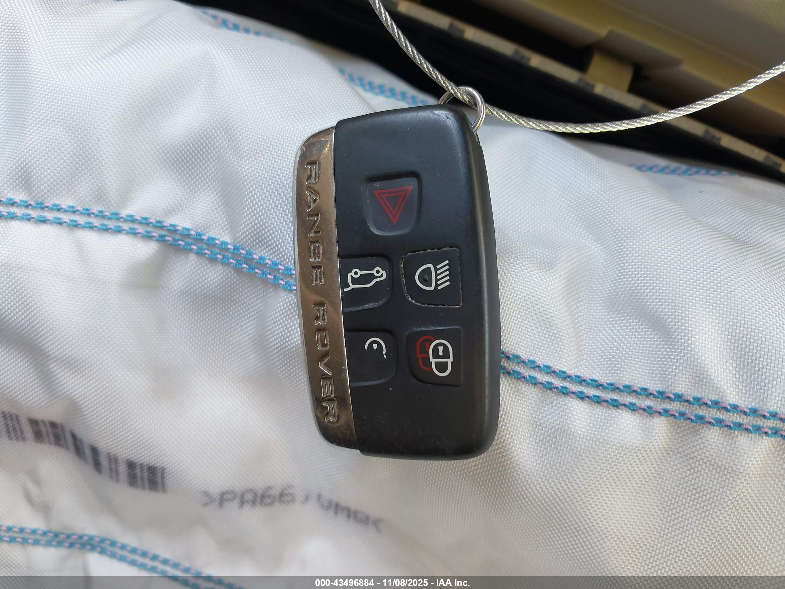 LAND ROVER image 11