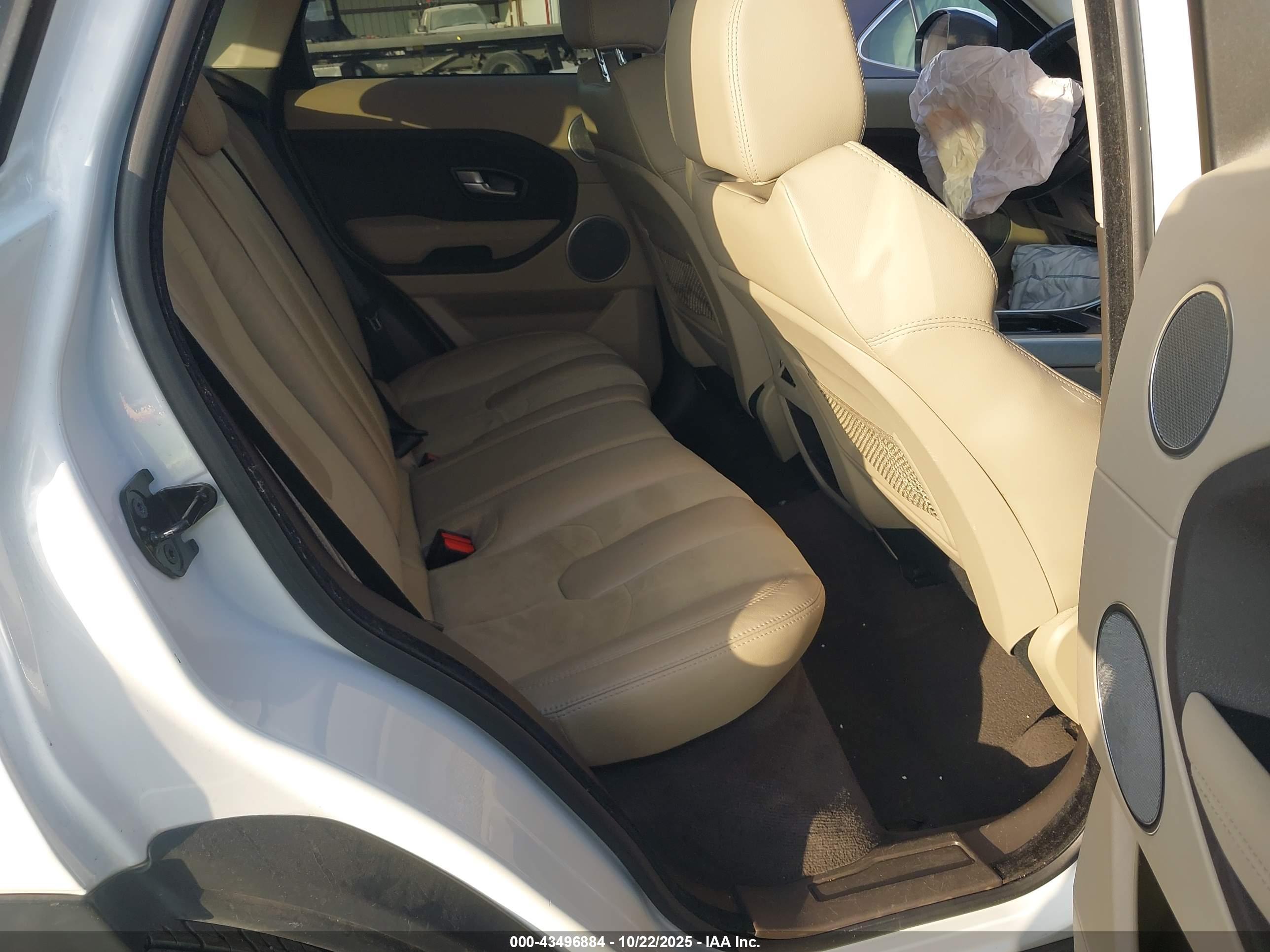 LAND ROVER image 8