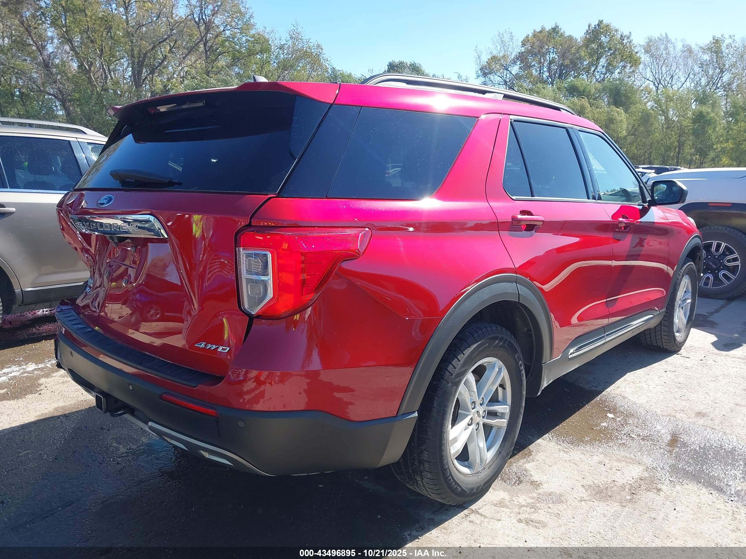 FORD EXPLORER image 4