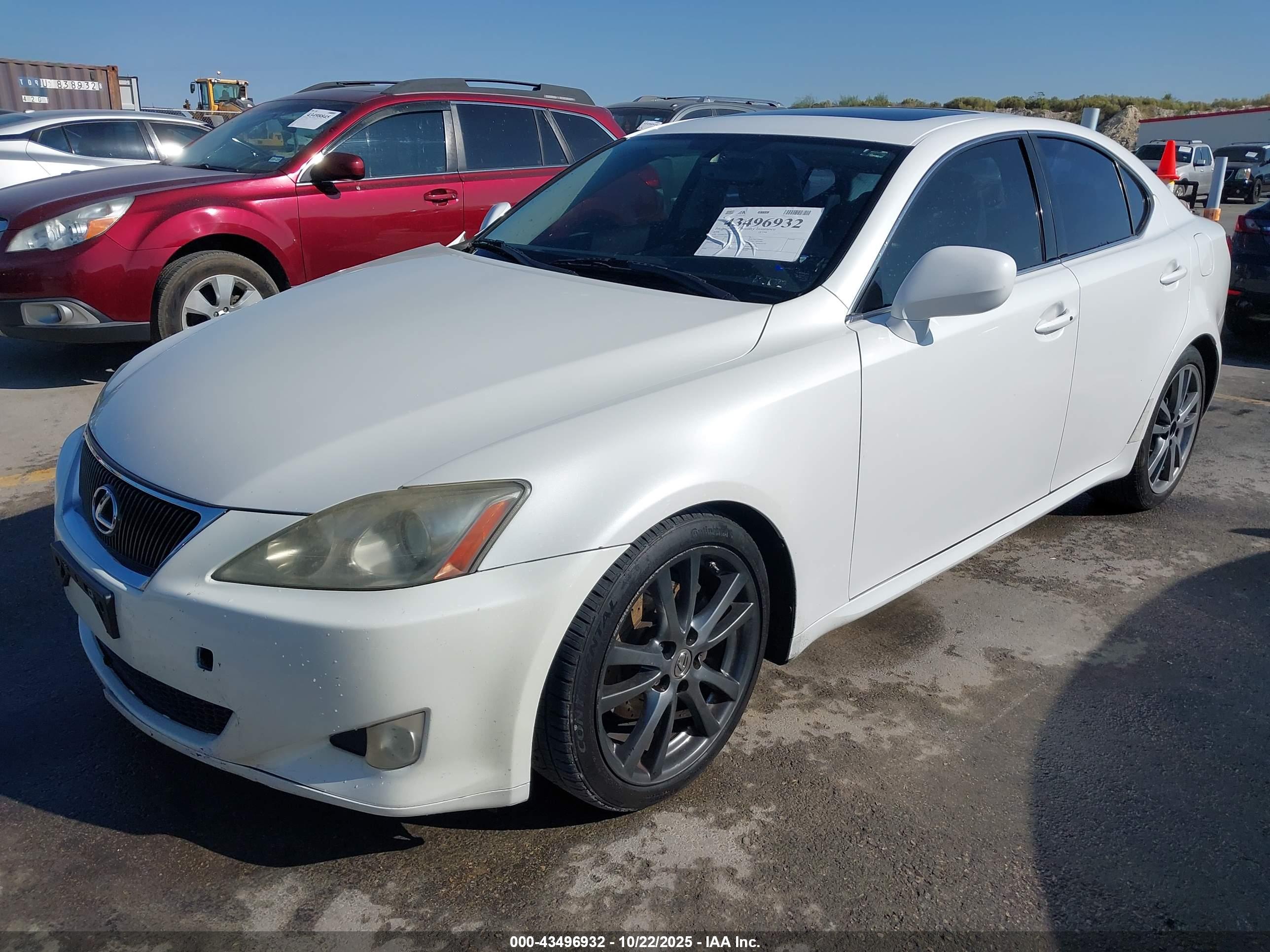 LEXUS IS image 2