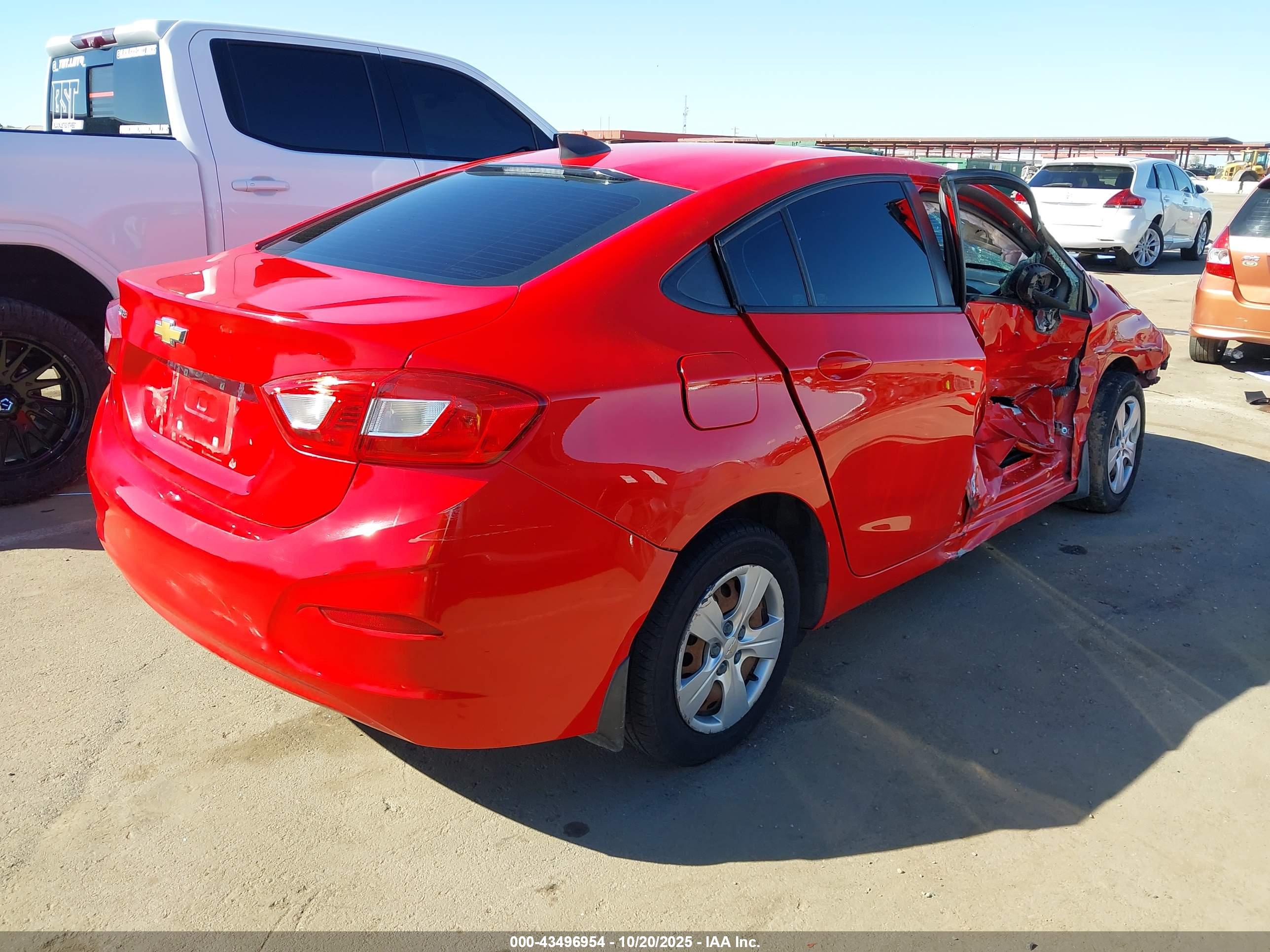 CHEVROLET CRUZE image 4
