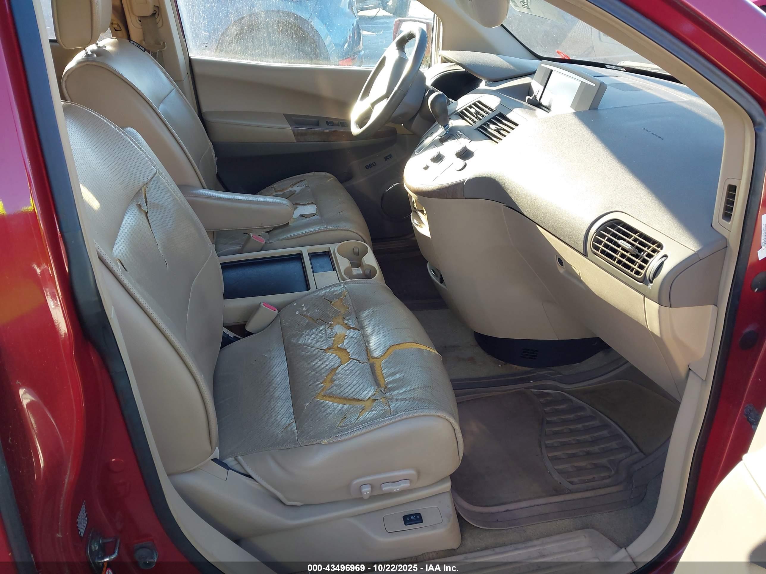 NISSAN QUEST image 5
