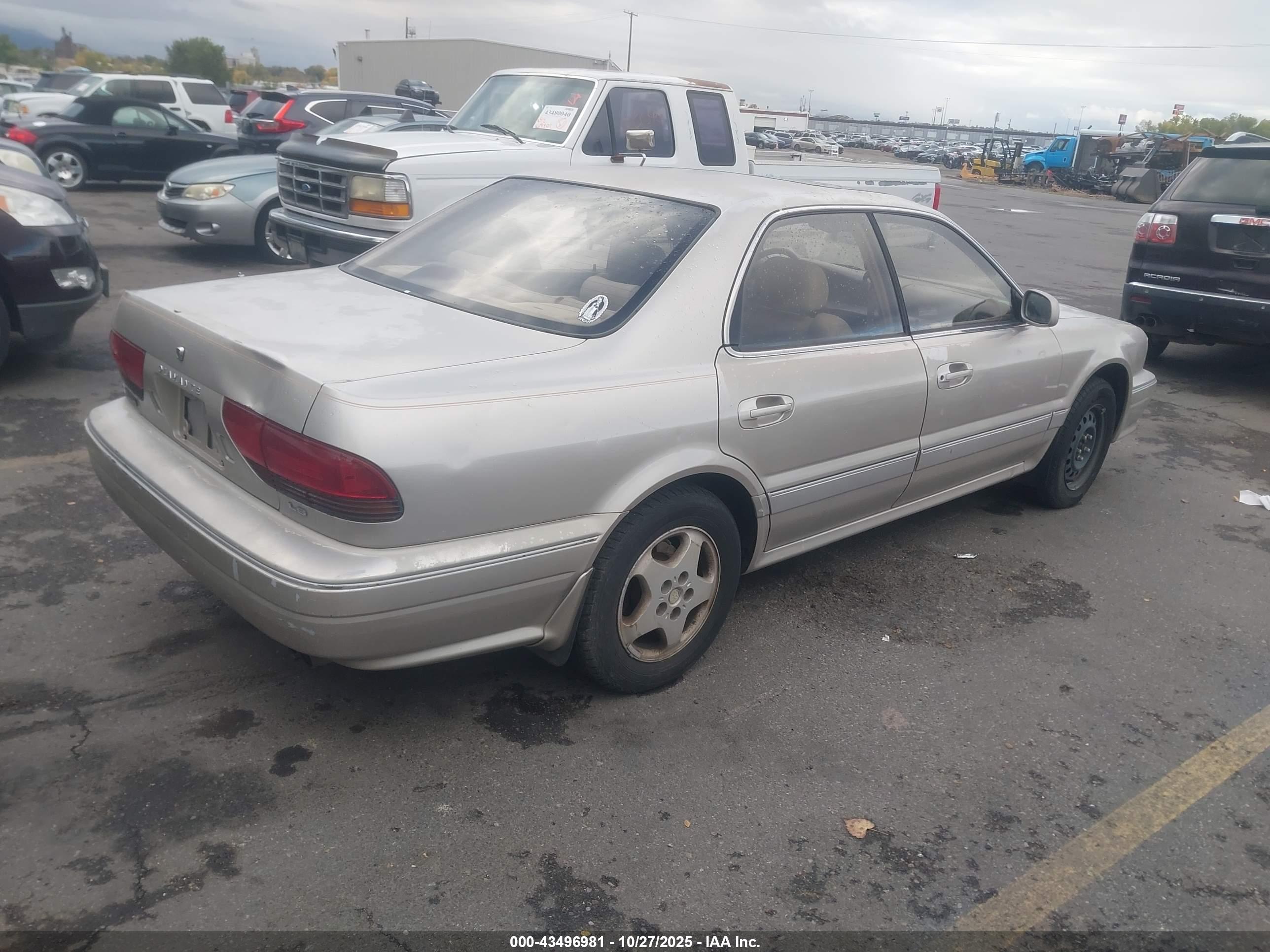 MITSUBISHI DIAMANTE image 4