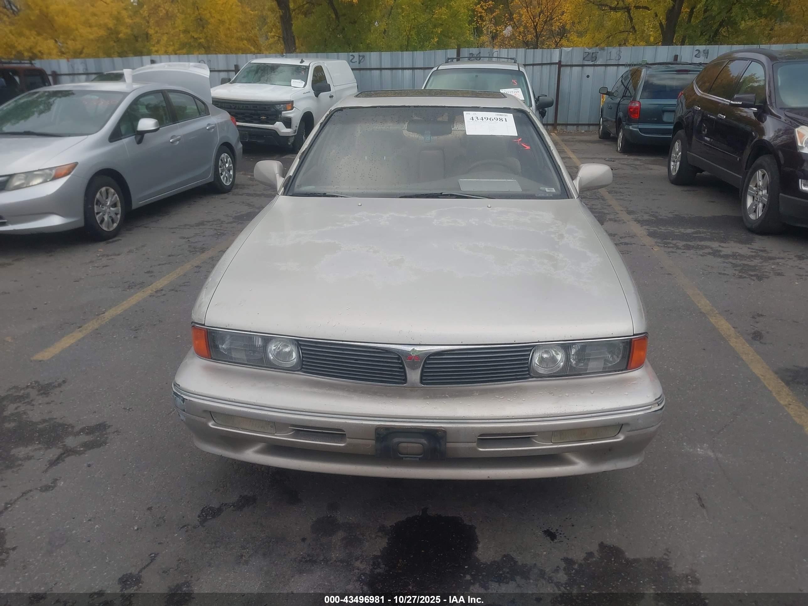 MITSUBISHI DIAMANTE image 6