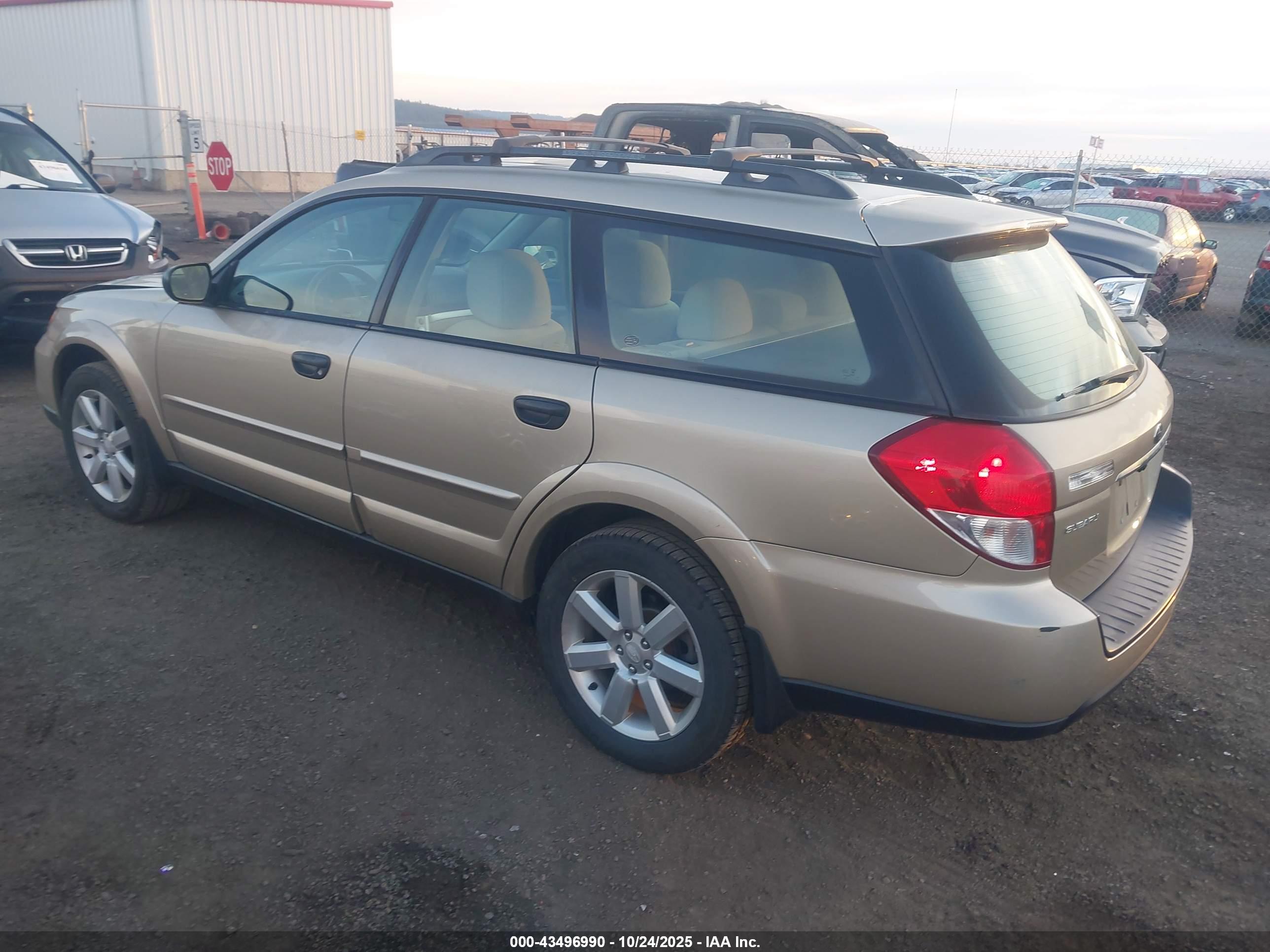 SUBARU OUTBACK image 3