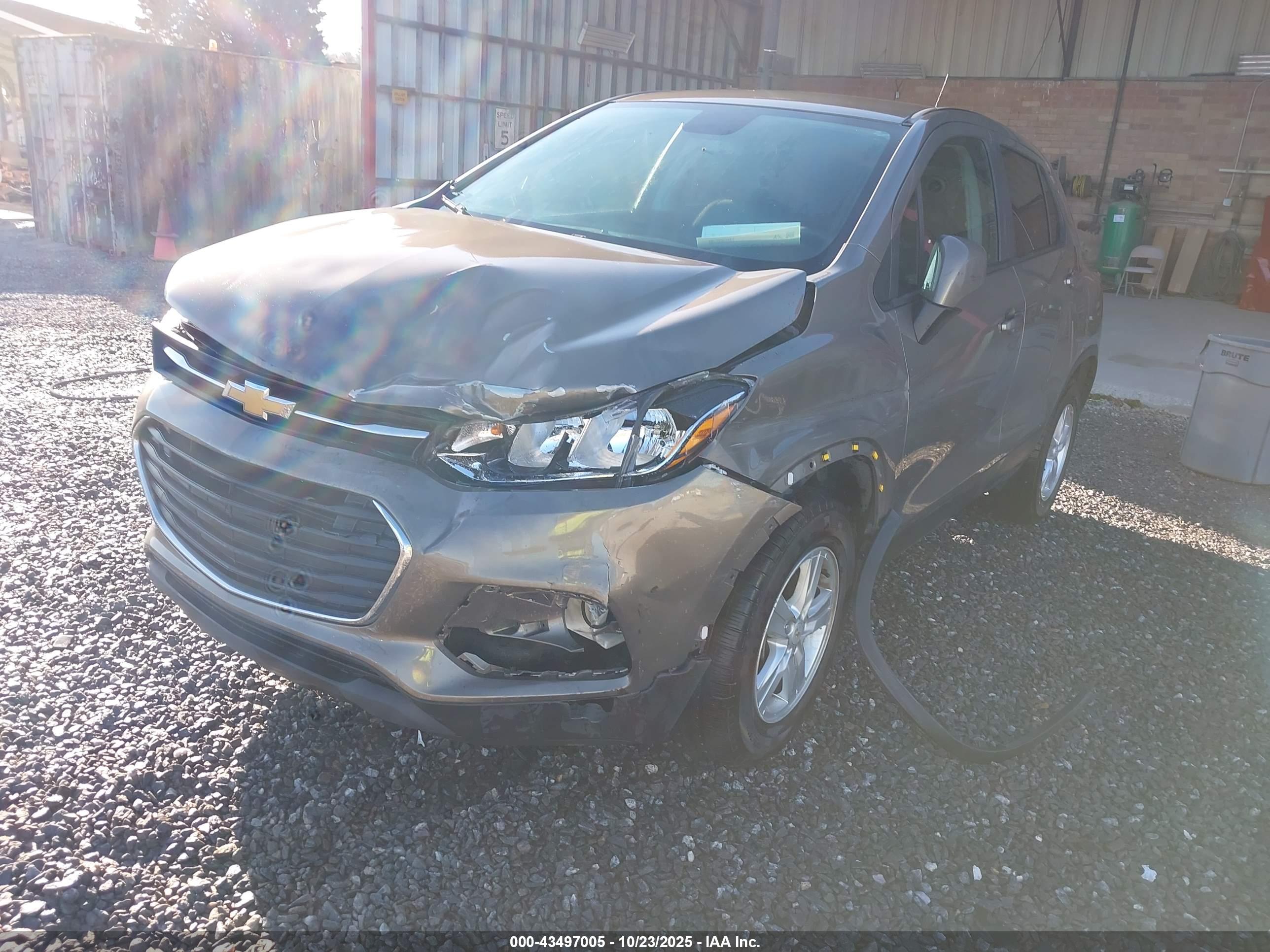 CHEVROLET TRAX image 6