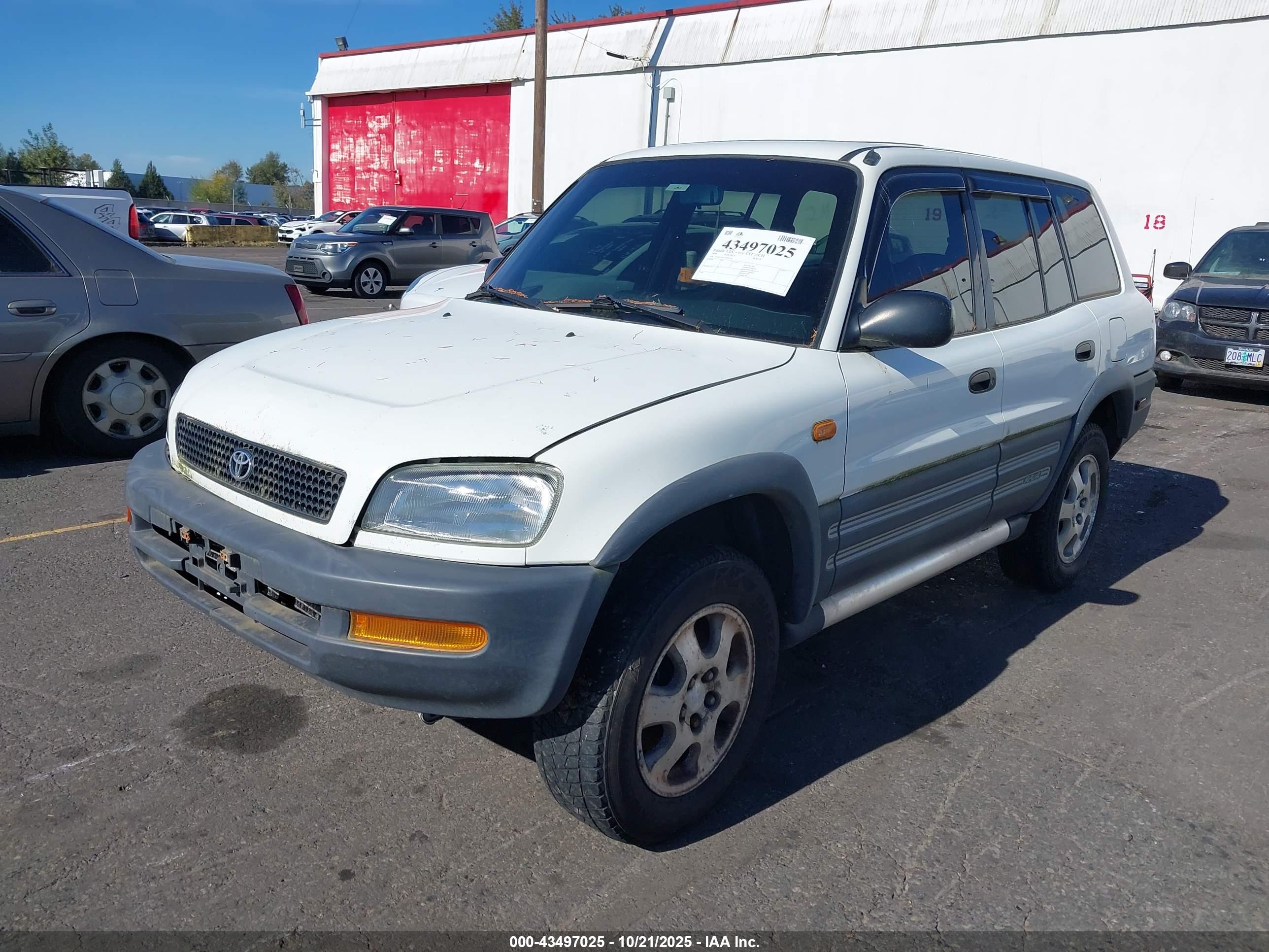 TOYOTA RAV4 image 2