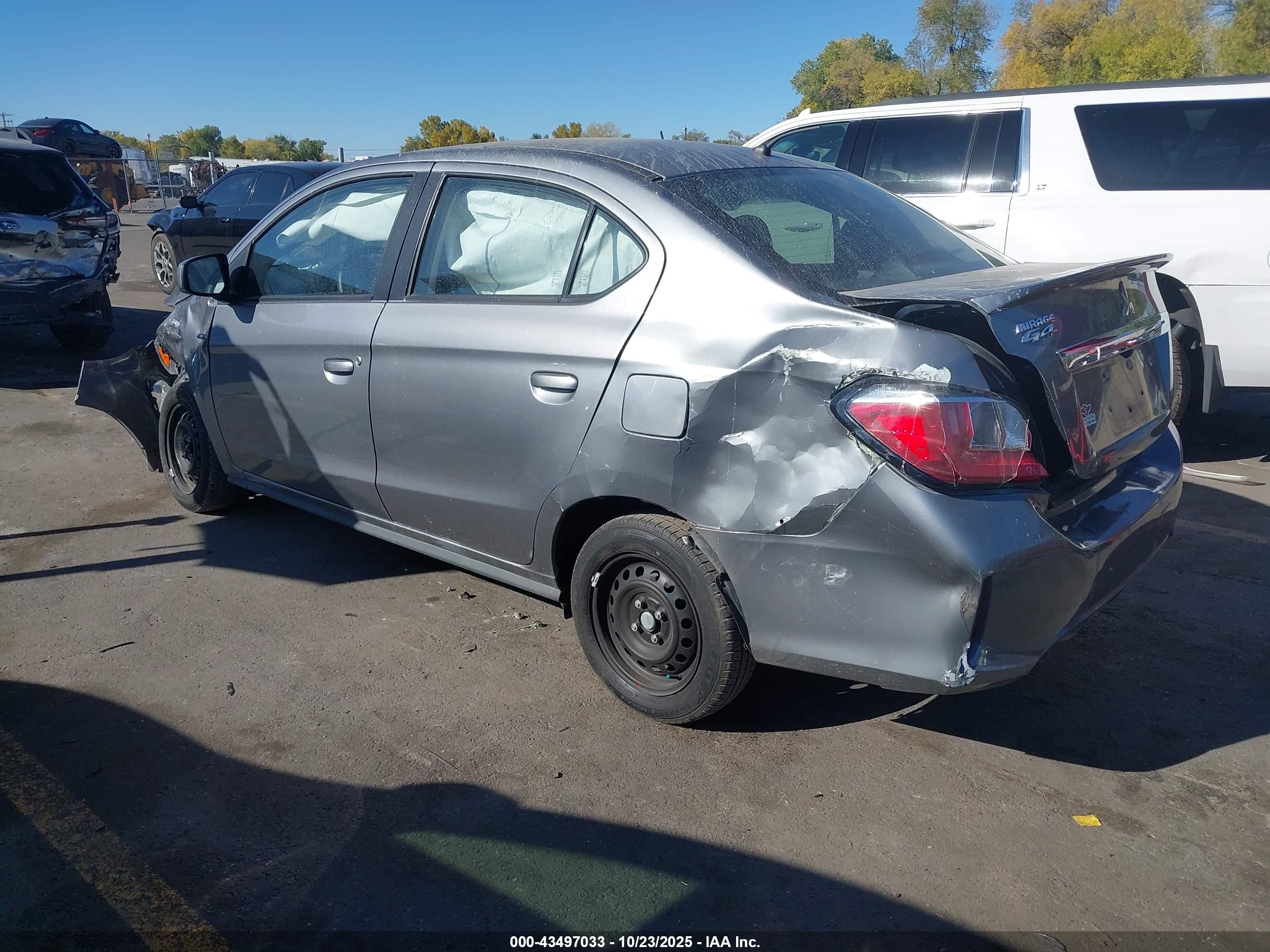 MITSUBISHI MIRAGE image 3