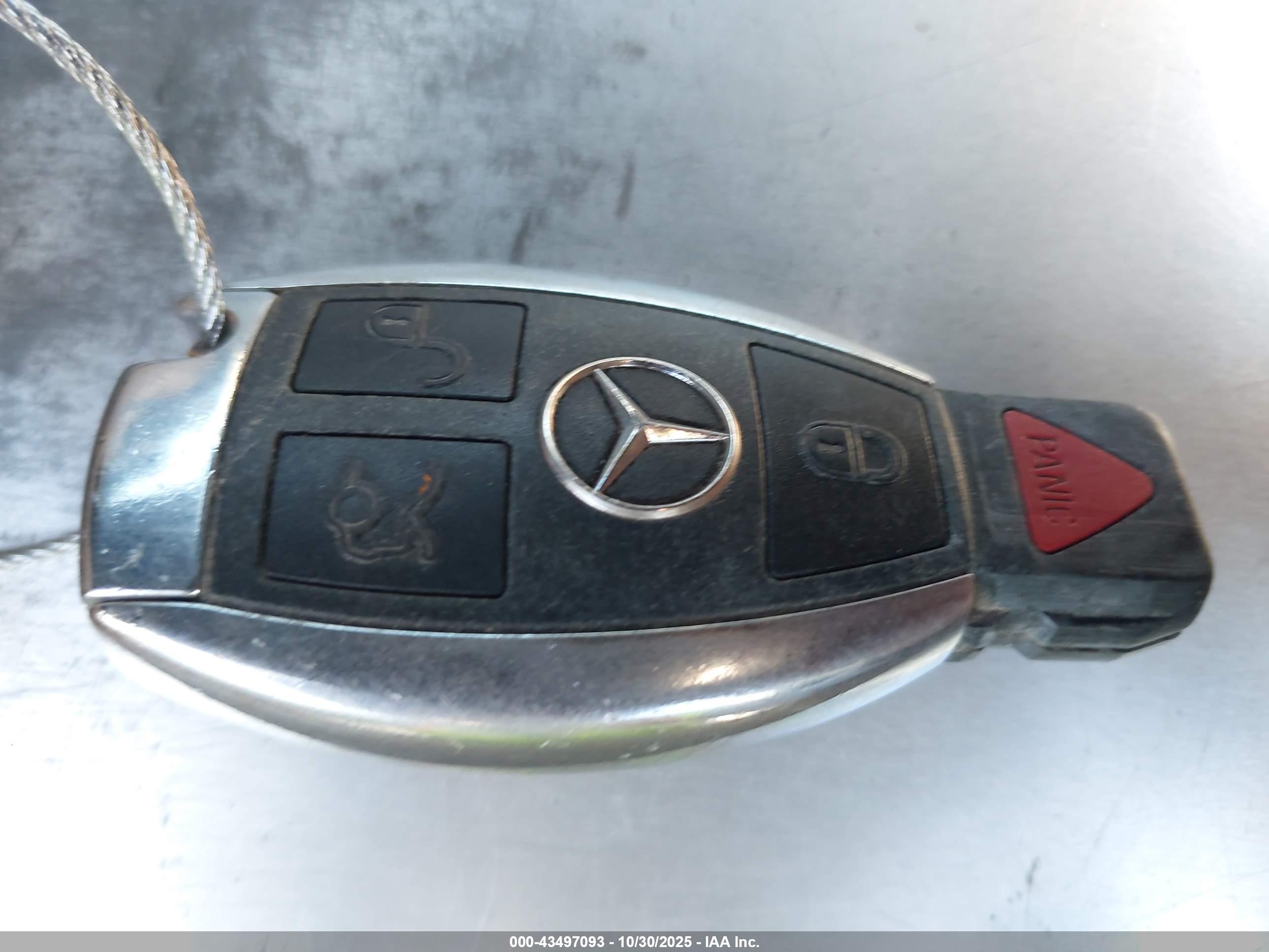 MERCEDES-BENZ C image 11