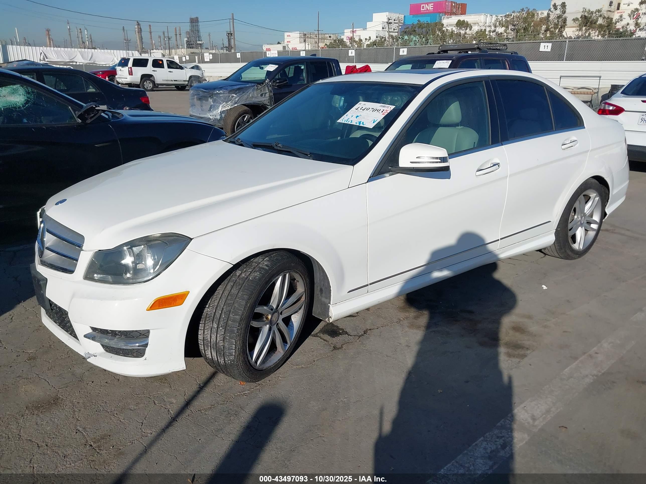 MERCEDES-BENZ C image 2