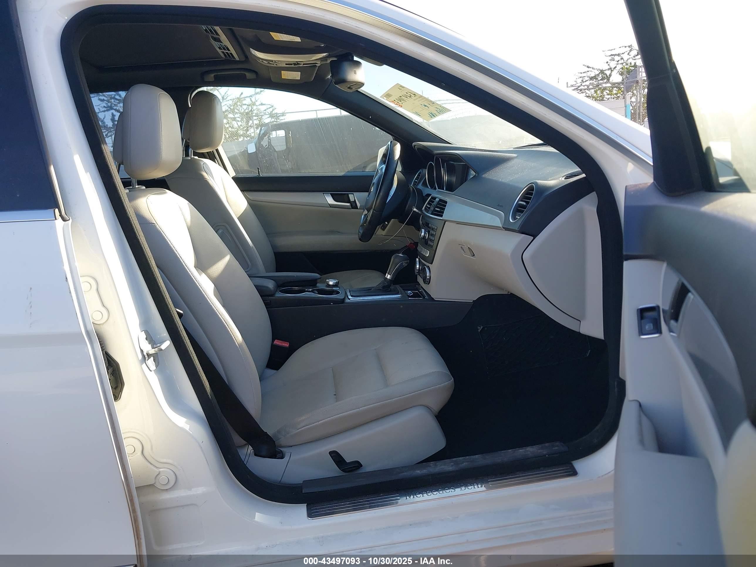 MERCEDES-BENZ C image 5