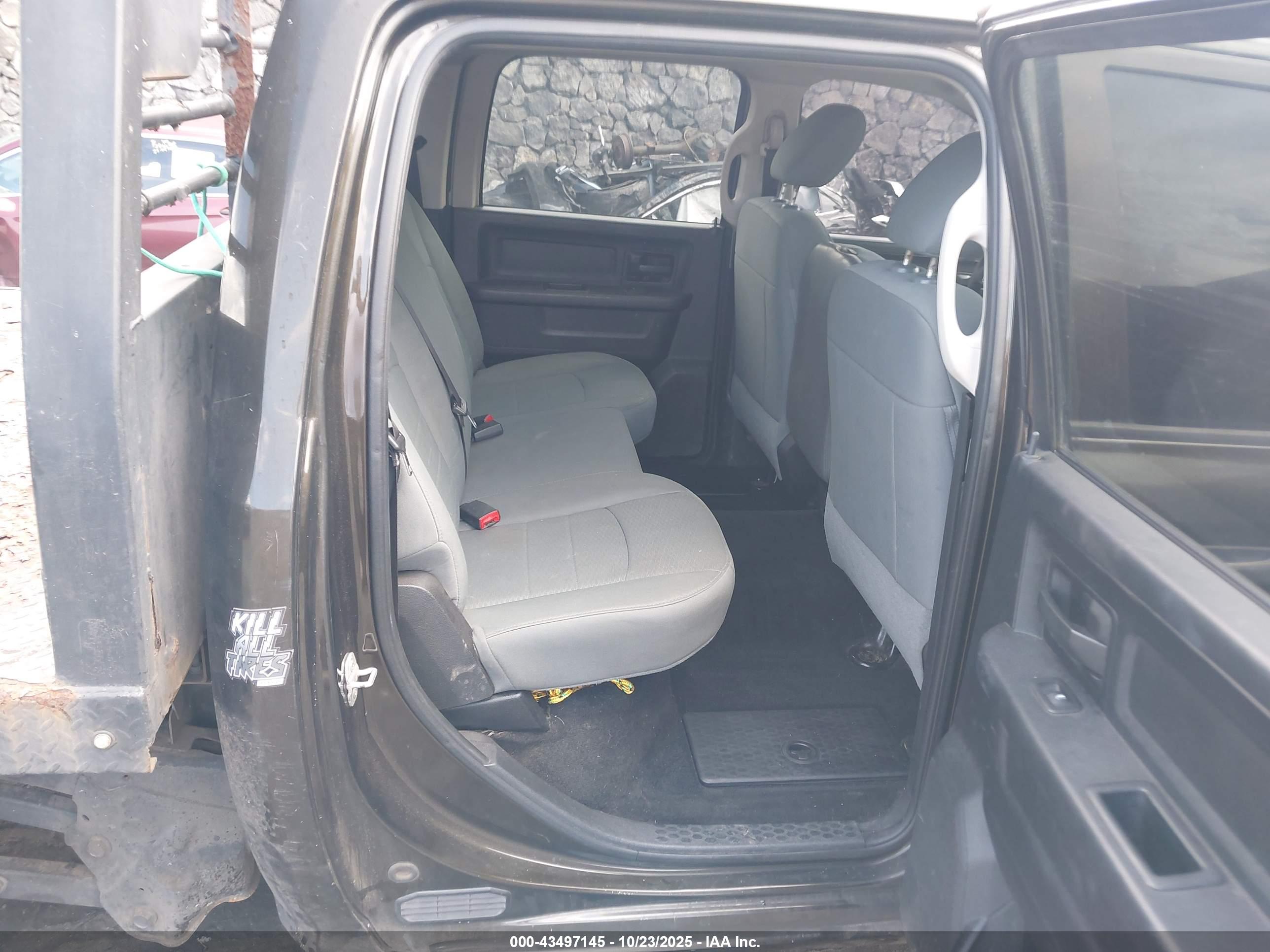 RAM 2500 image 8