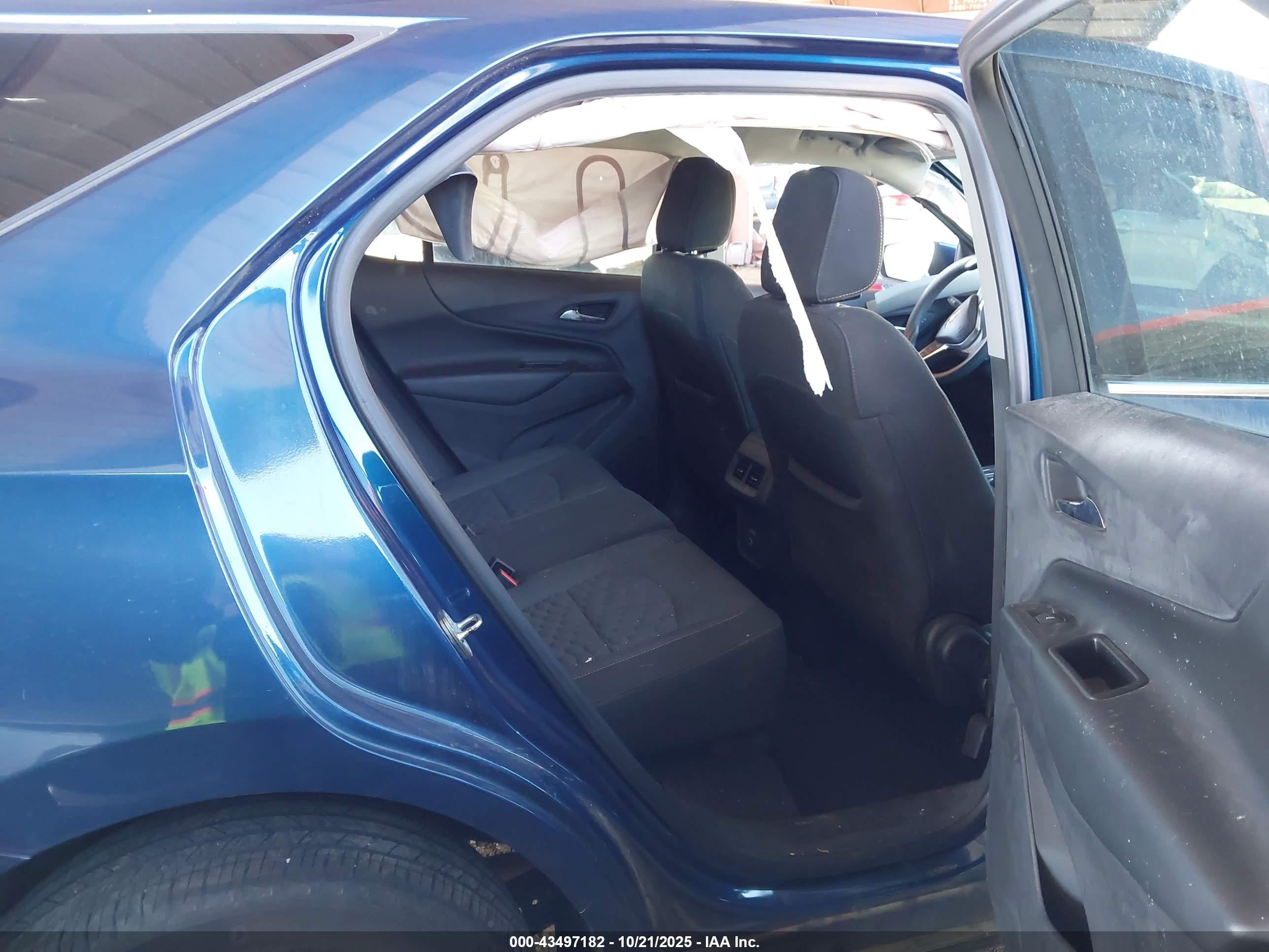 CHEVROLET EQUINOX image 8