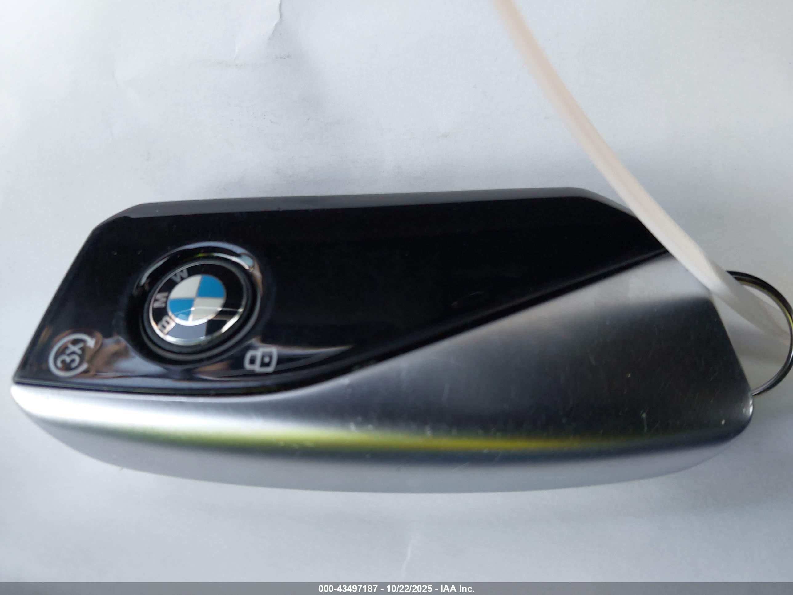 BMW 740 image 11