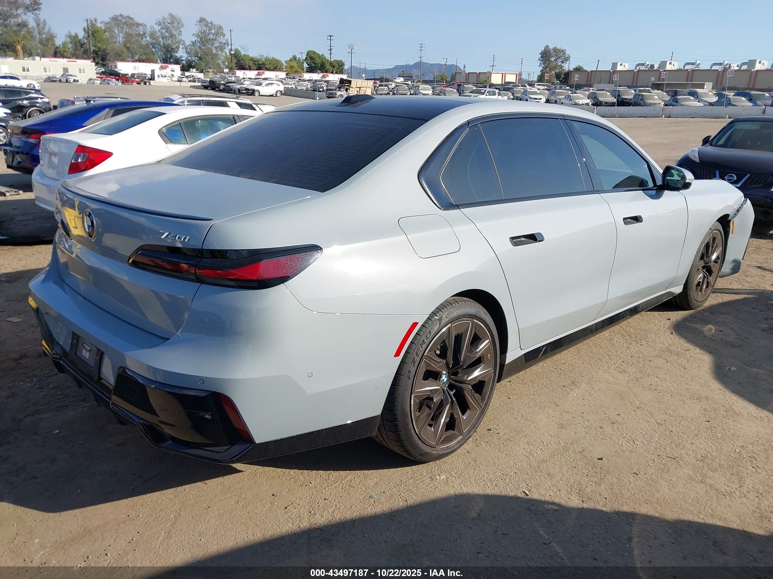 BMW 740 image 4