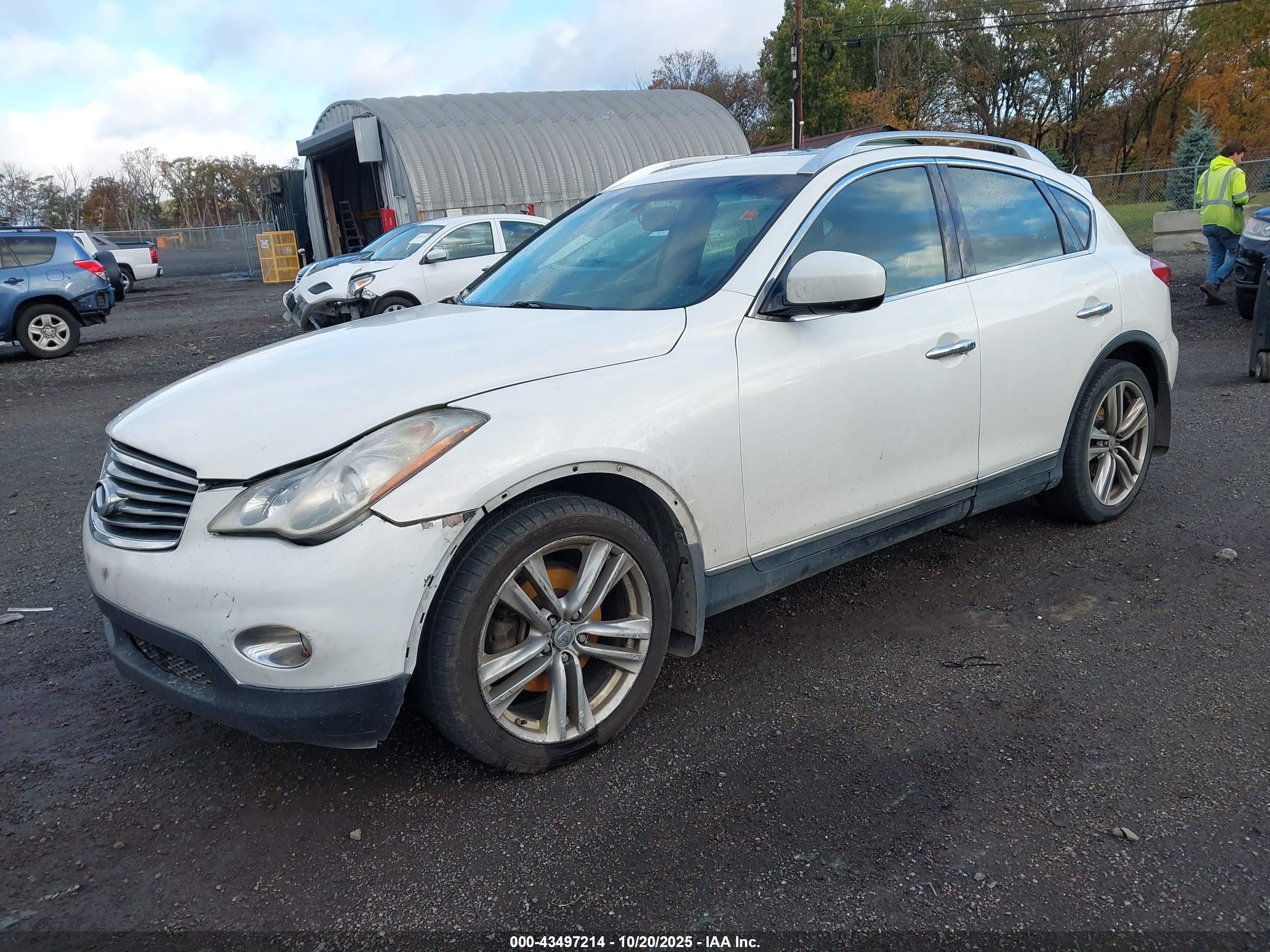 INFINITI EX35 image 2