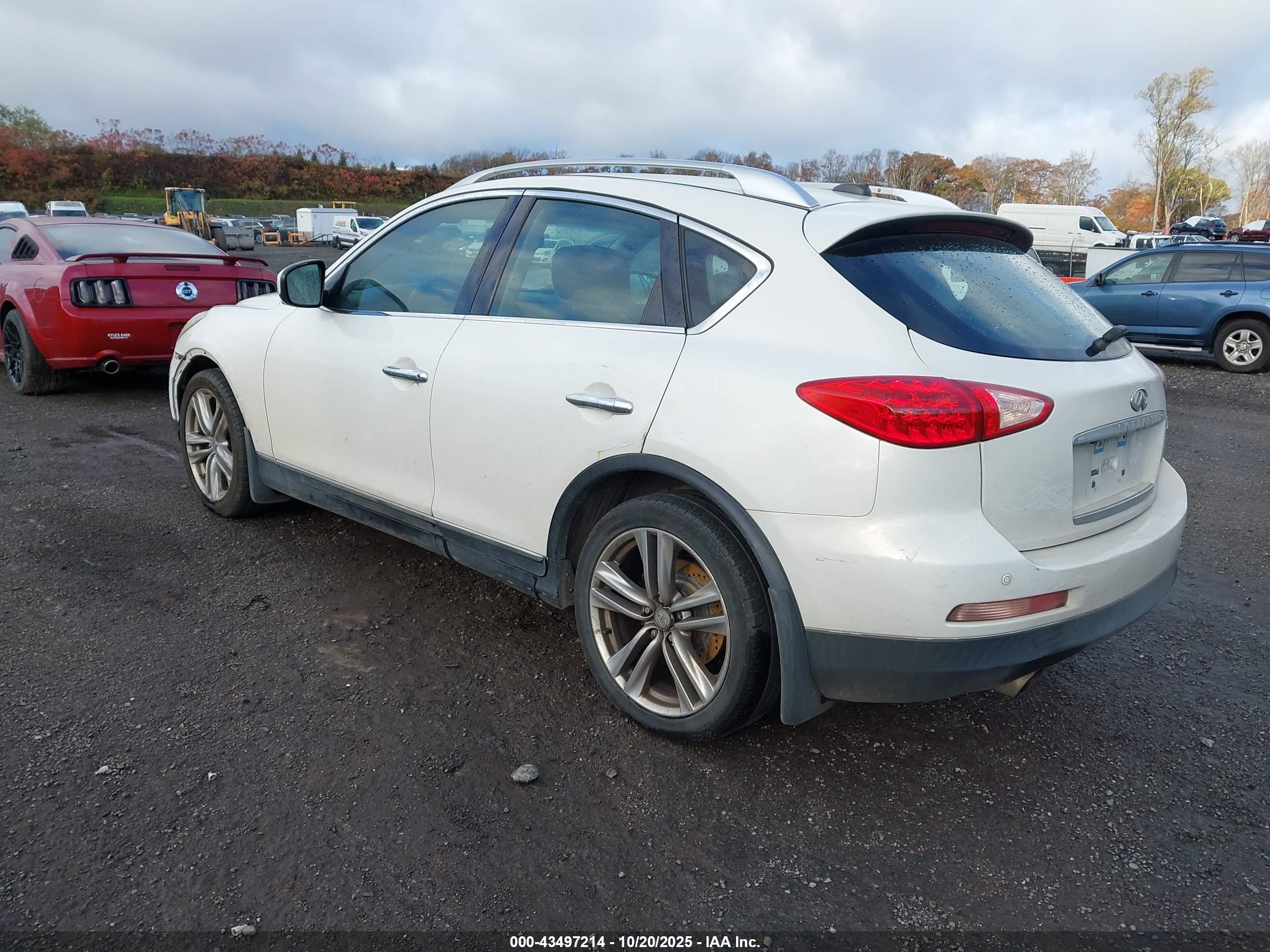 INFINITI EX35 image 3