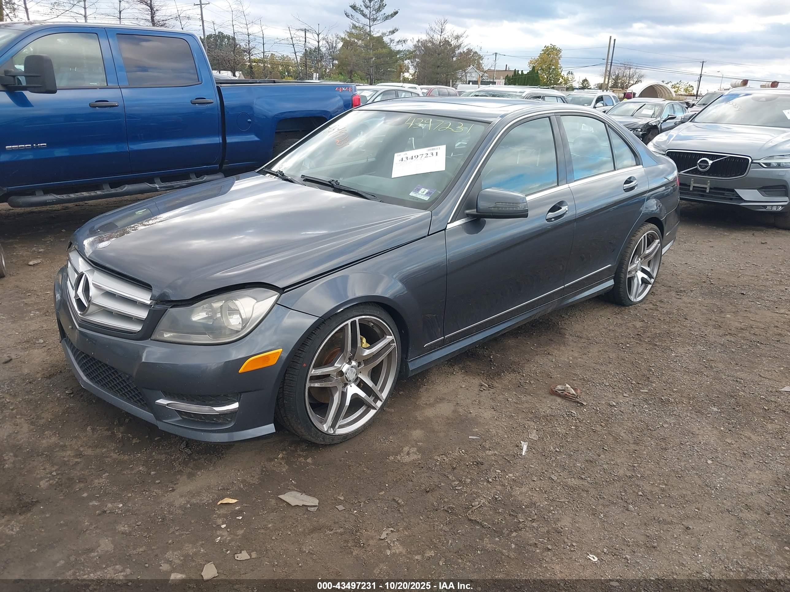 MERCEDES-BENZ C image 2