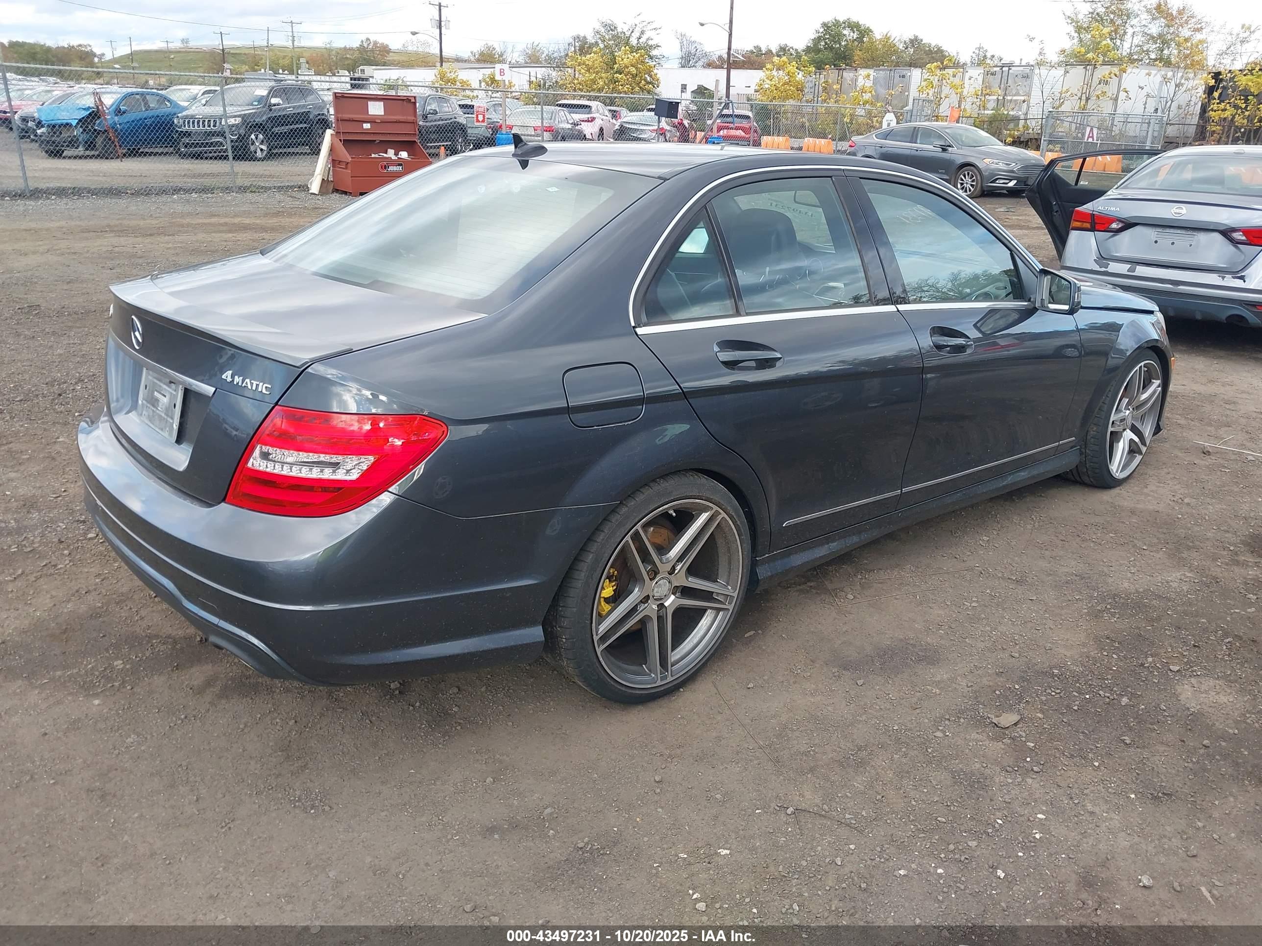 MERCEDES-BENZ C image 4