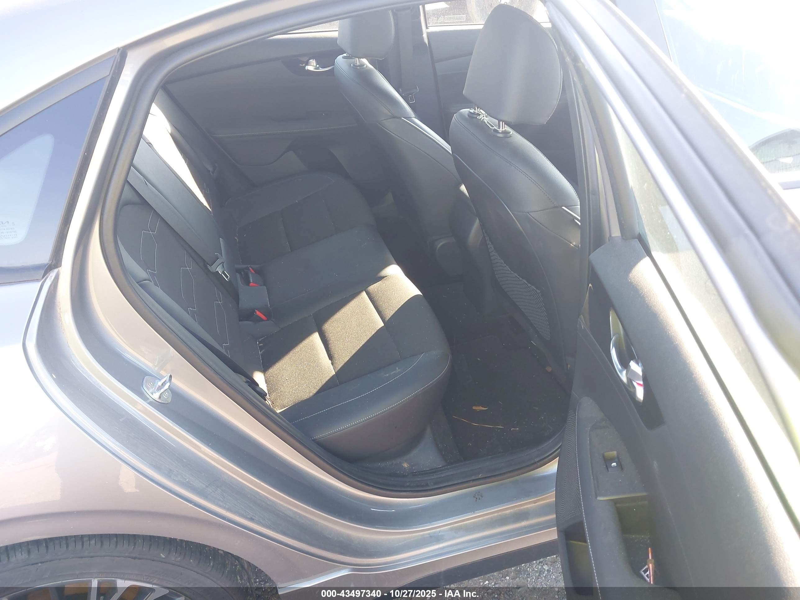 KIA FORTE image 8