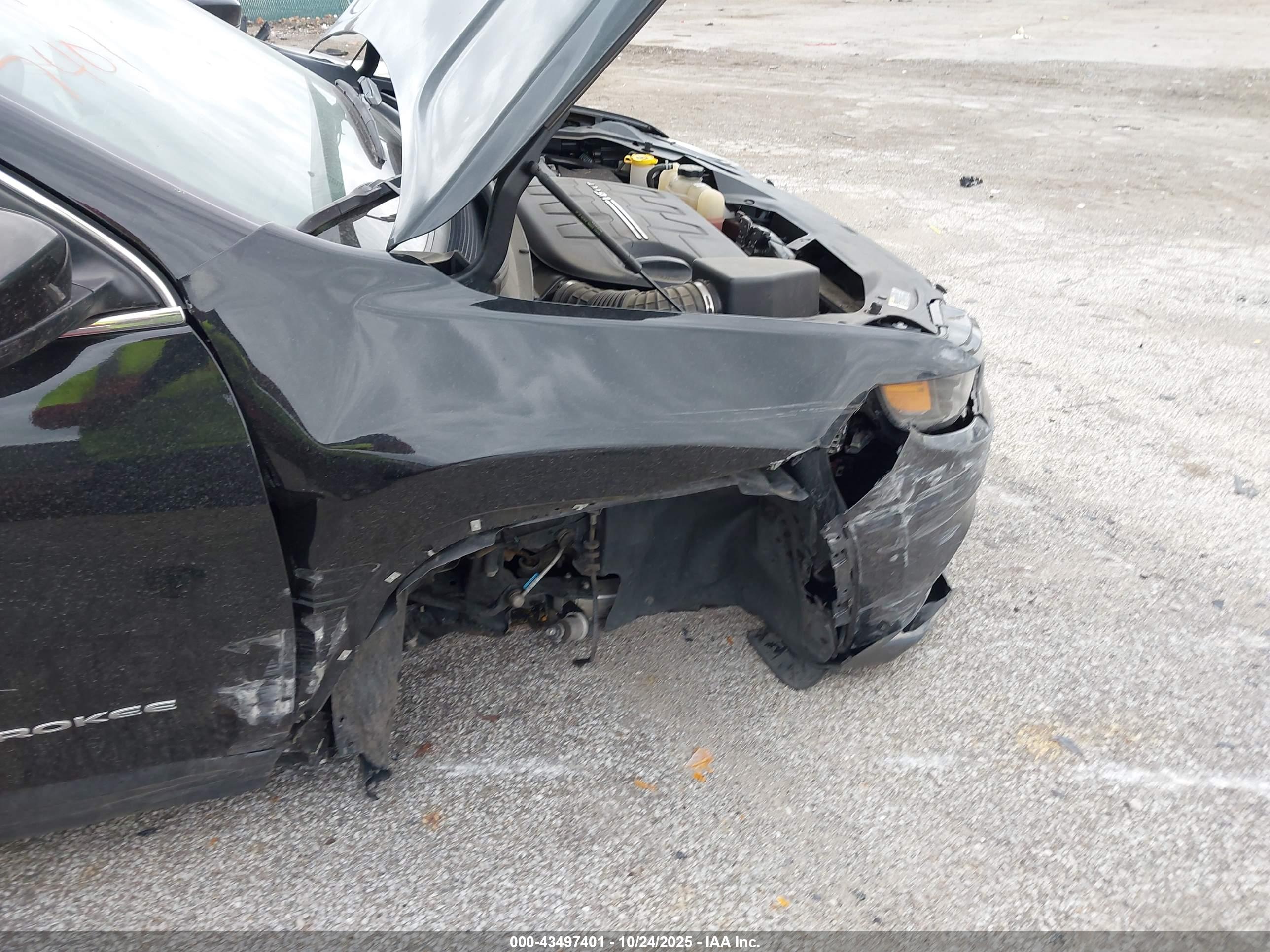 JEEP CHEROKEE image 6