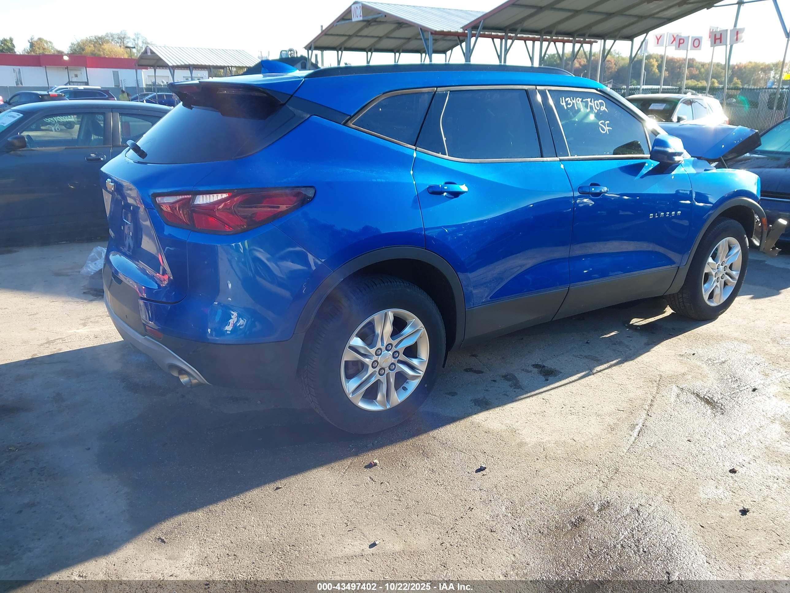 CHEVROLET BLAZER image 4