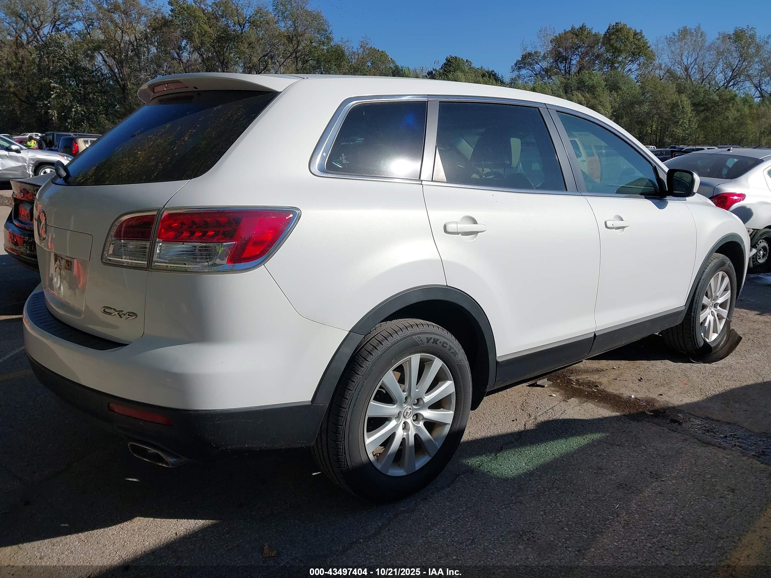 MAZDA CX-9 image 4