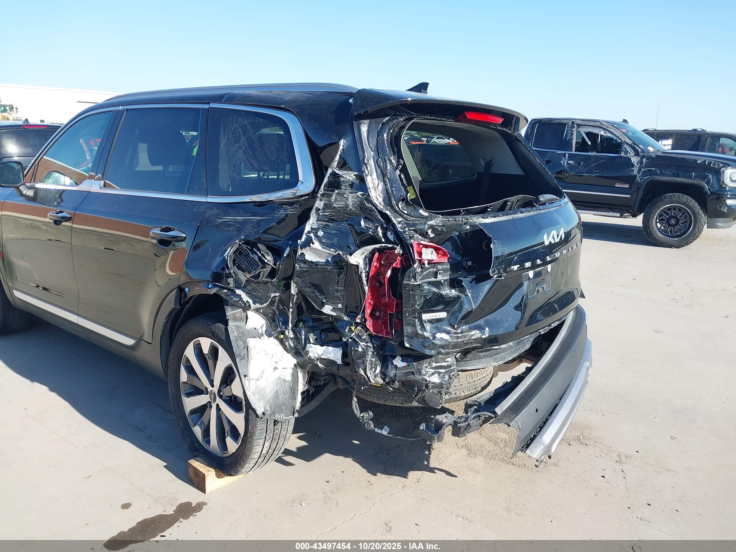 KIA TELLURIDE image 6