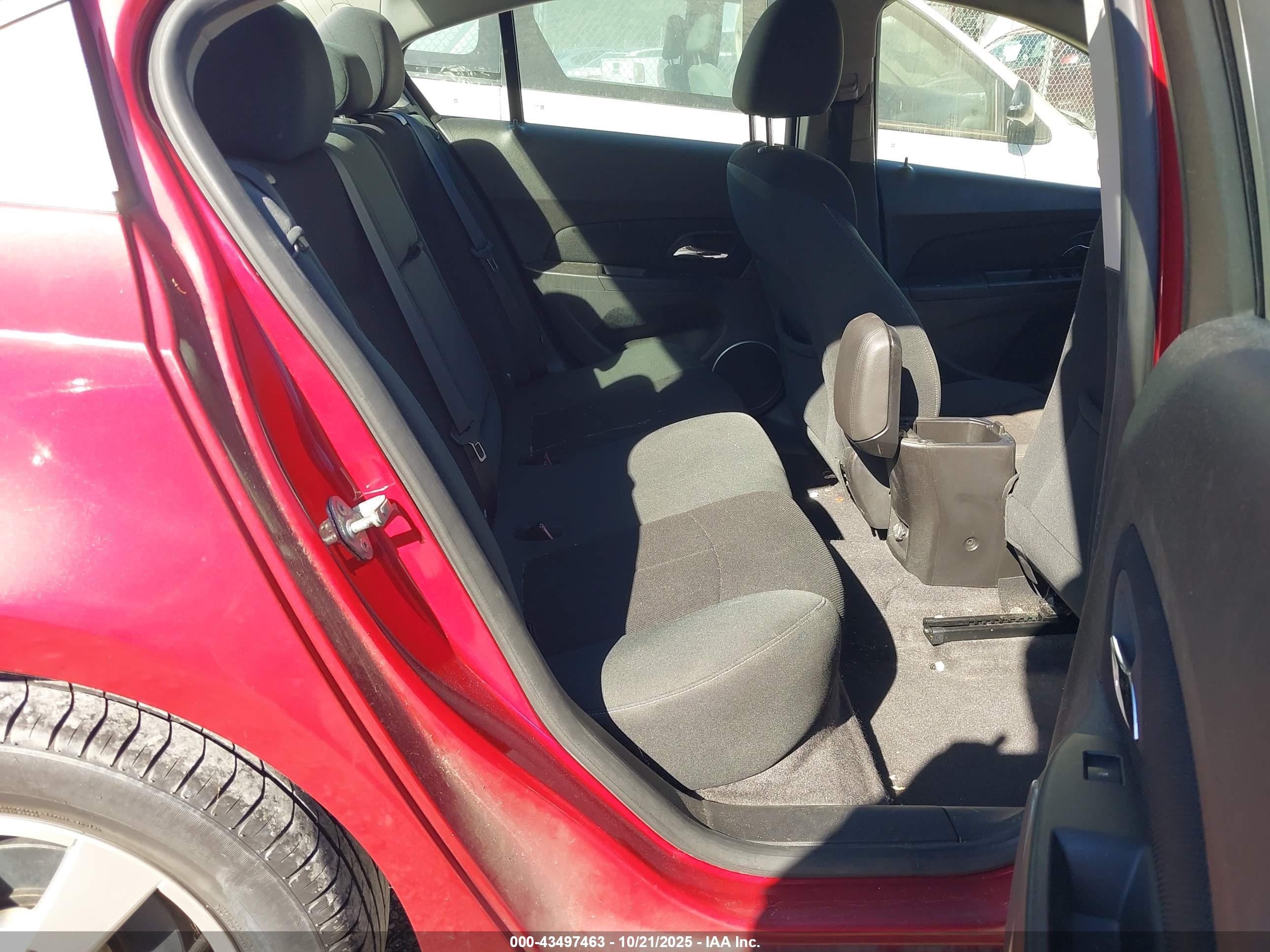 CHEVROLET CRUZE image 8