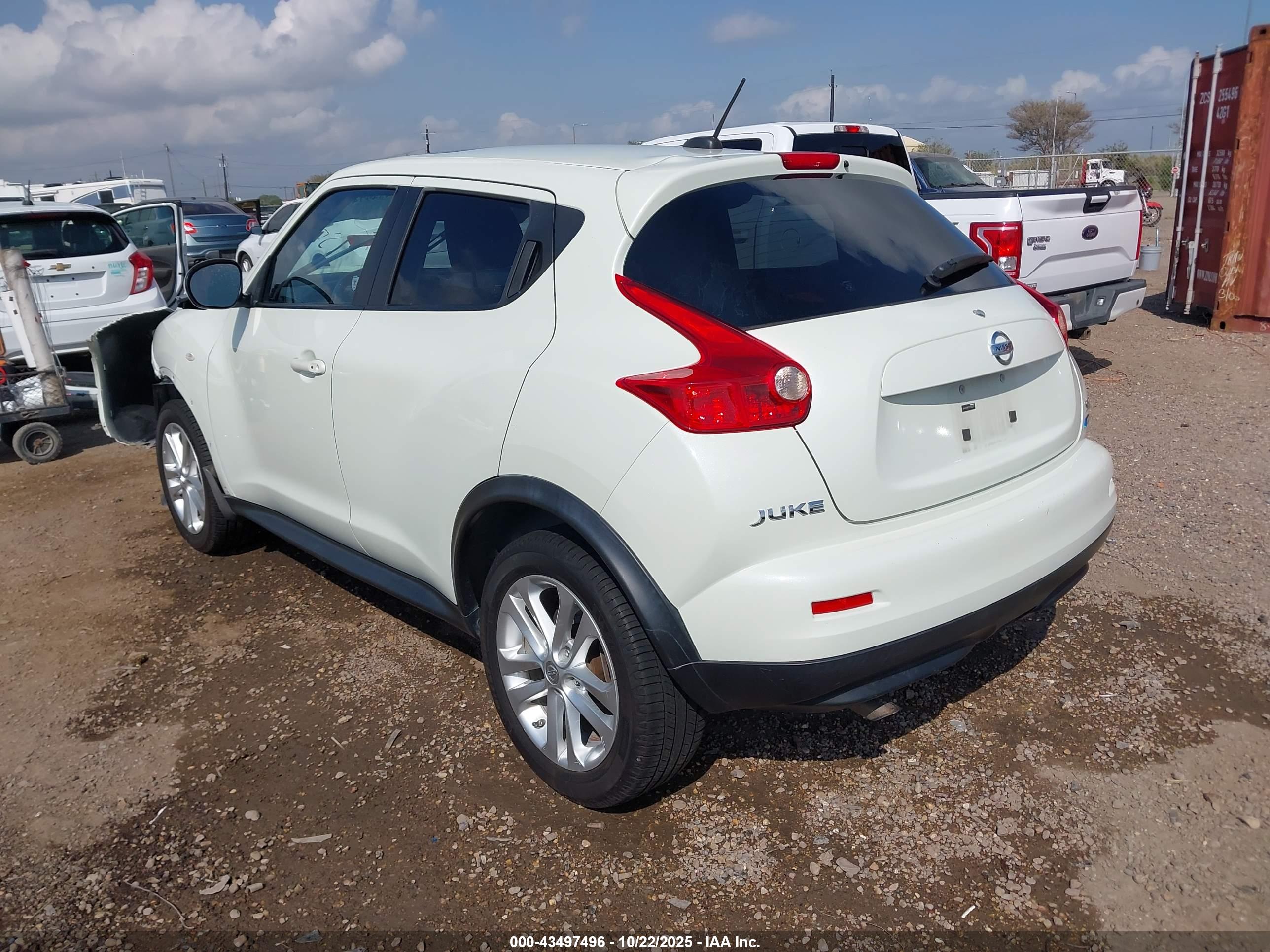 NISSAN JUKE image 3