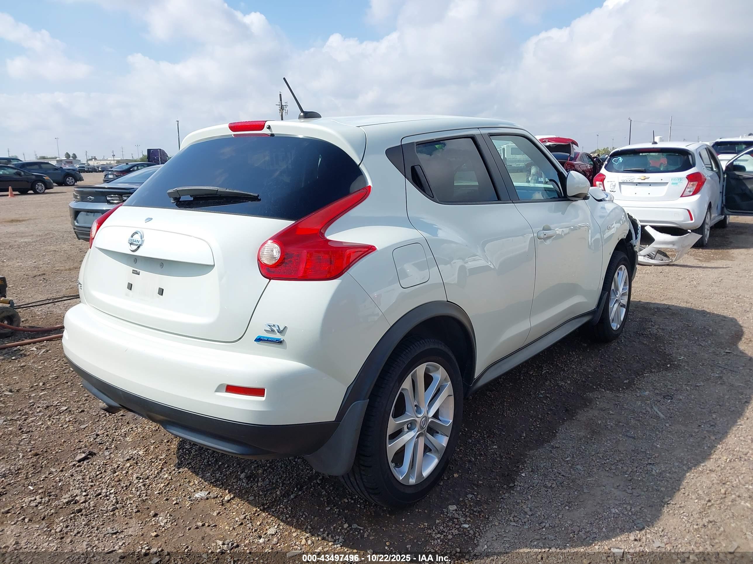 NISSAN JUKE image 4