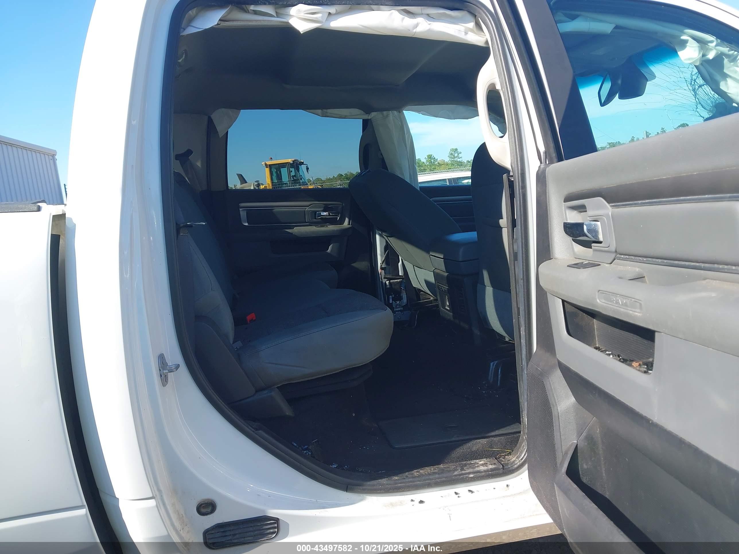 RAM 1500 image 8