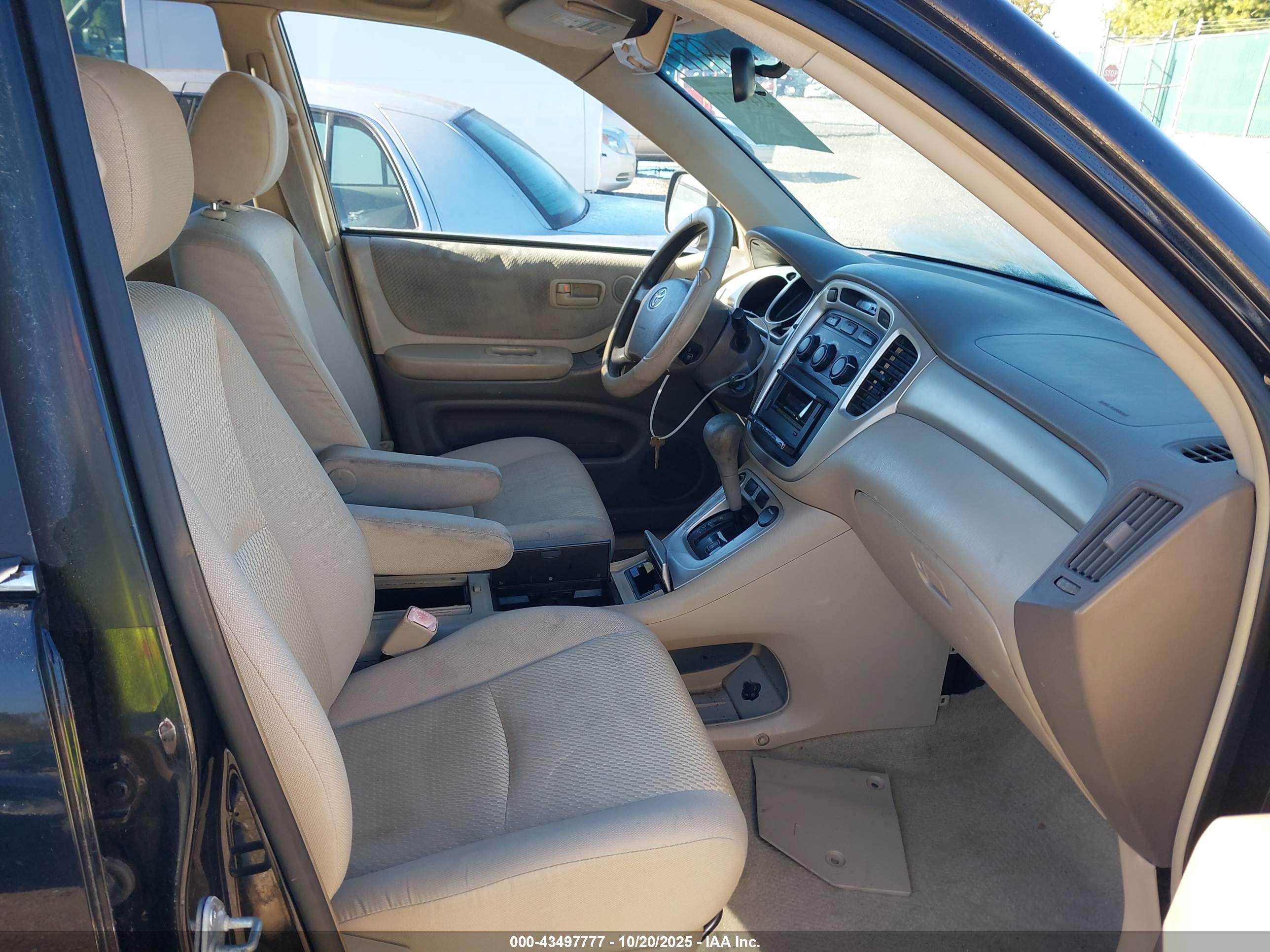 TOYOTA HIGHLANDER image 5