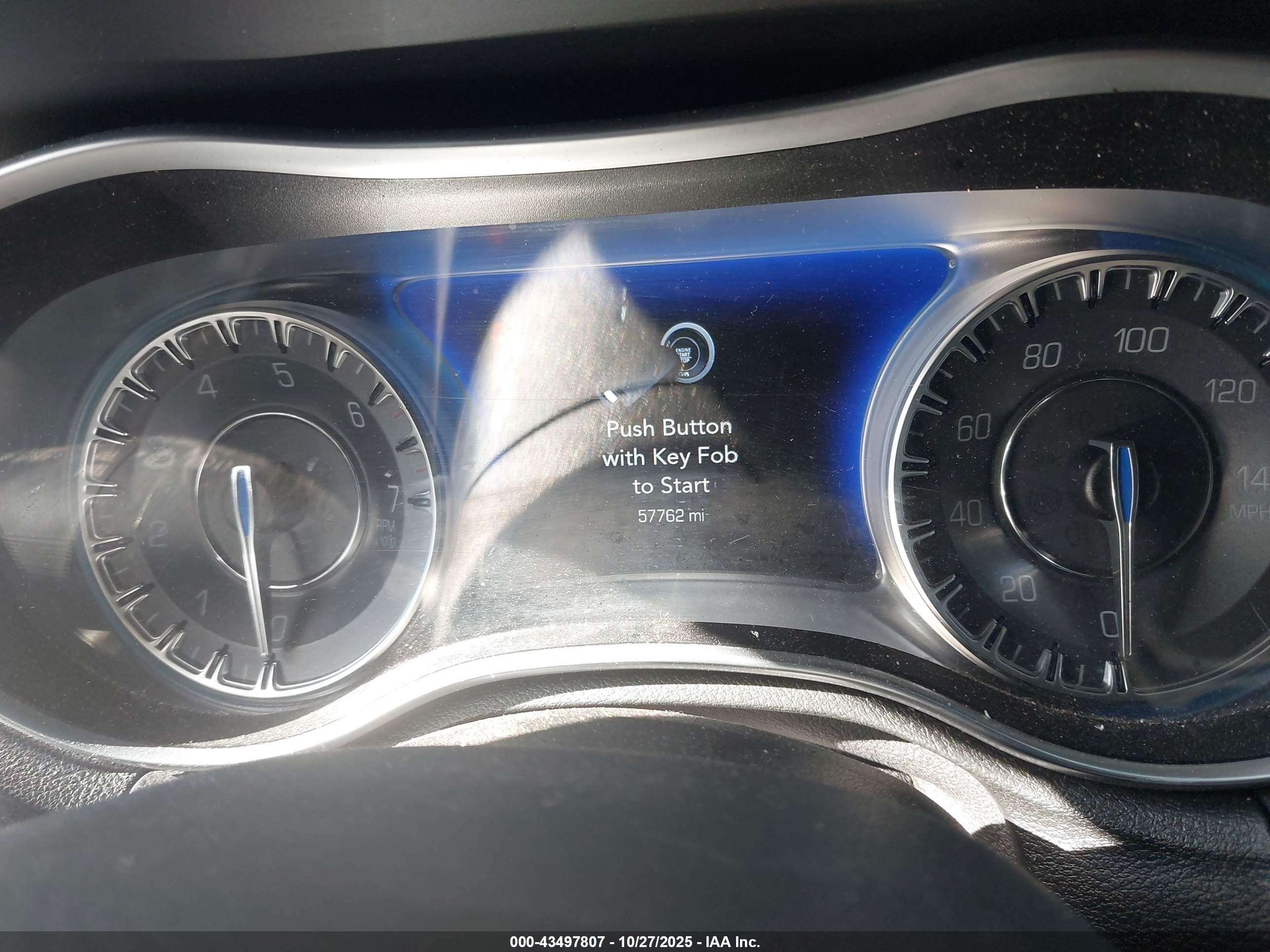 CHRYSLER 300 image 7