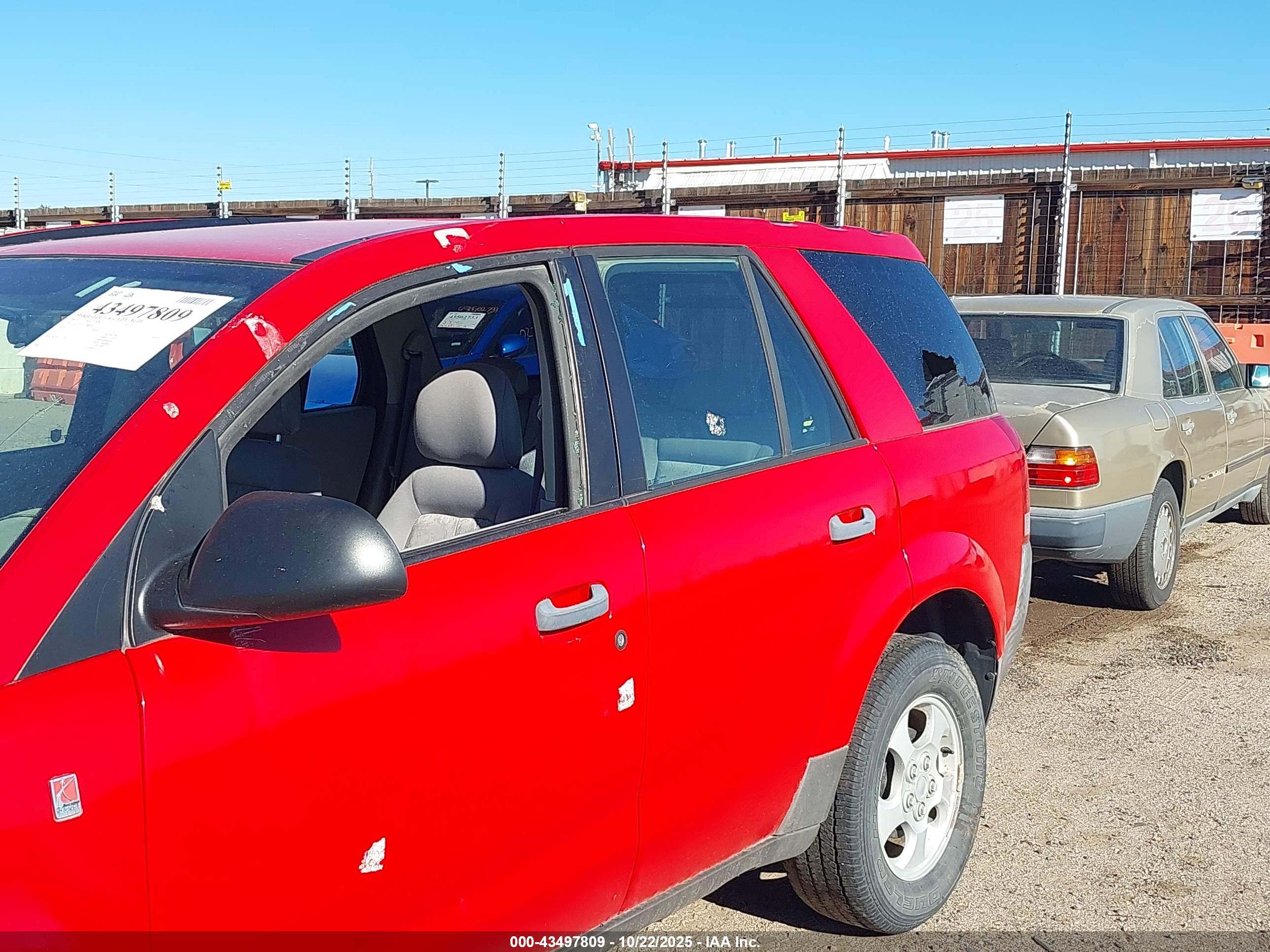 SATURN VUE image 6