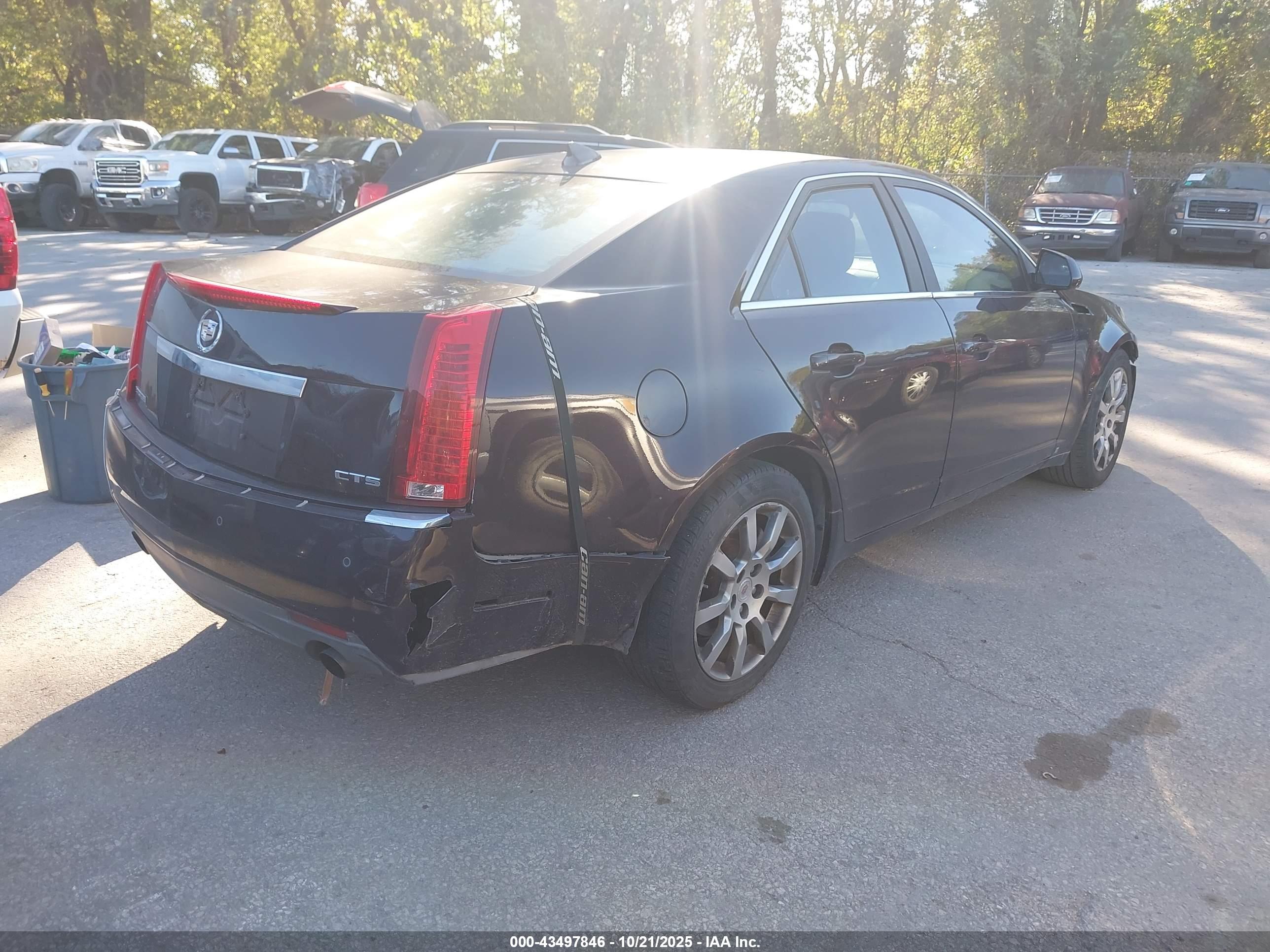 CADILLAC CTS image 4