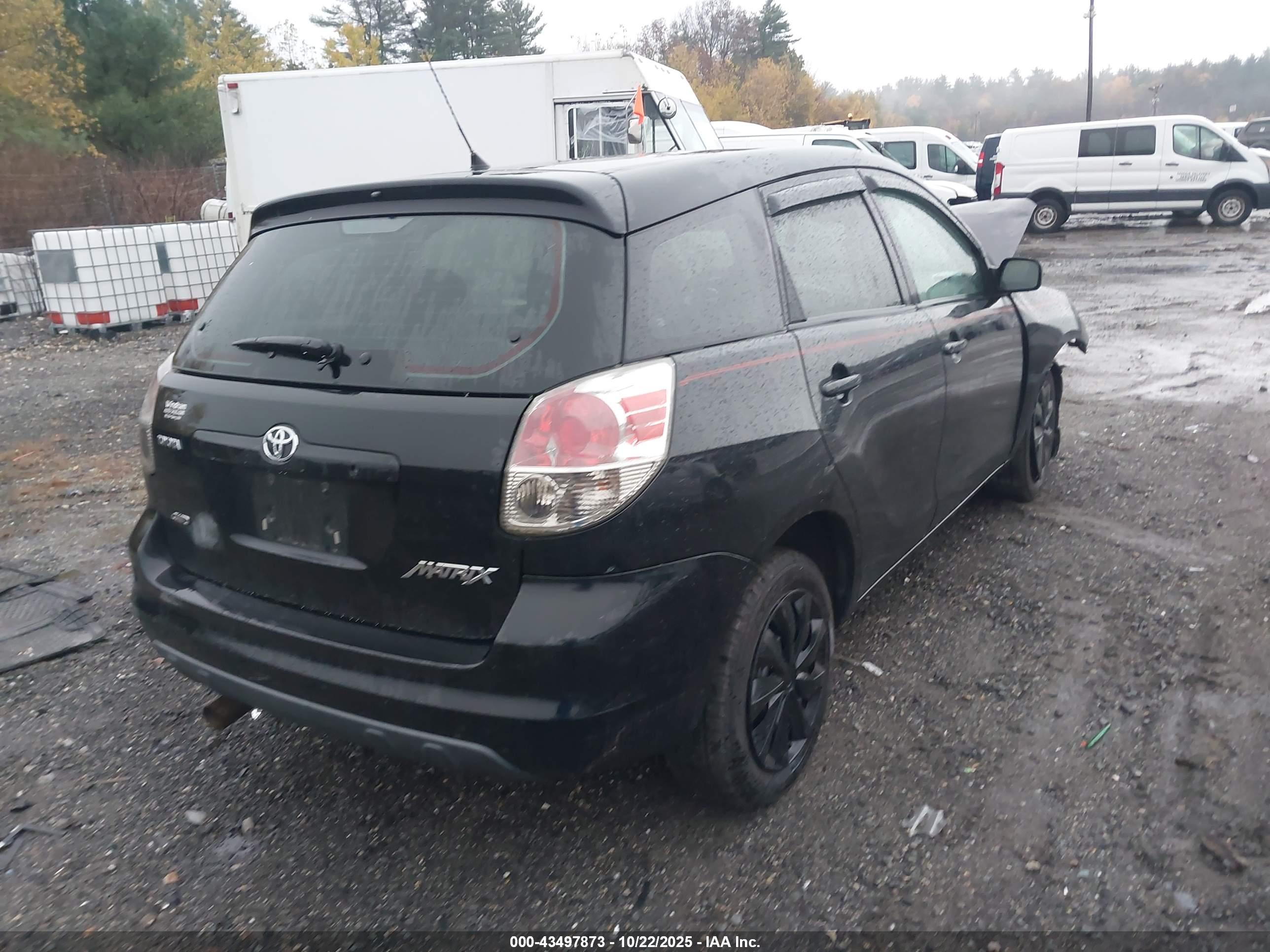 TOYOTA MATRIX image 4