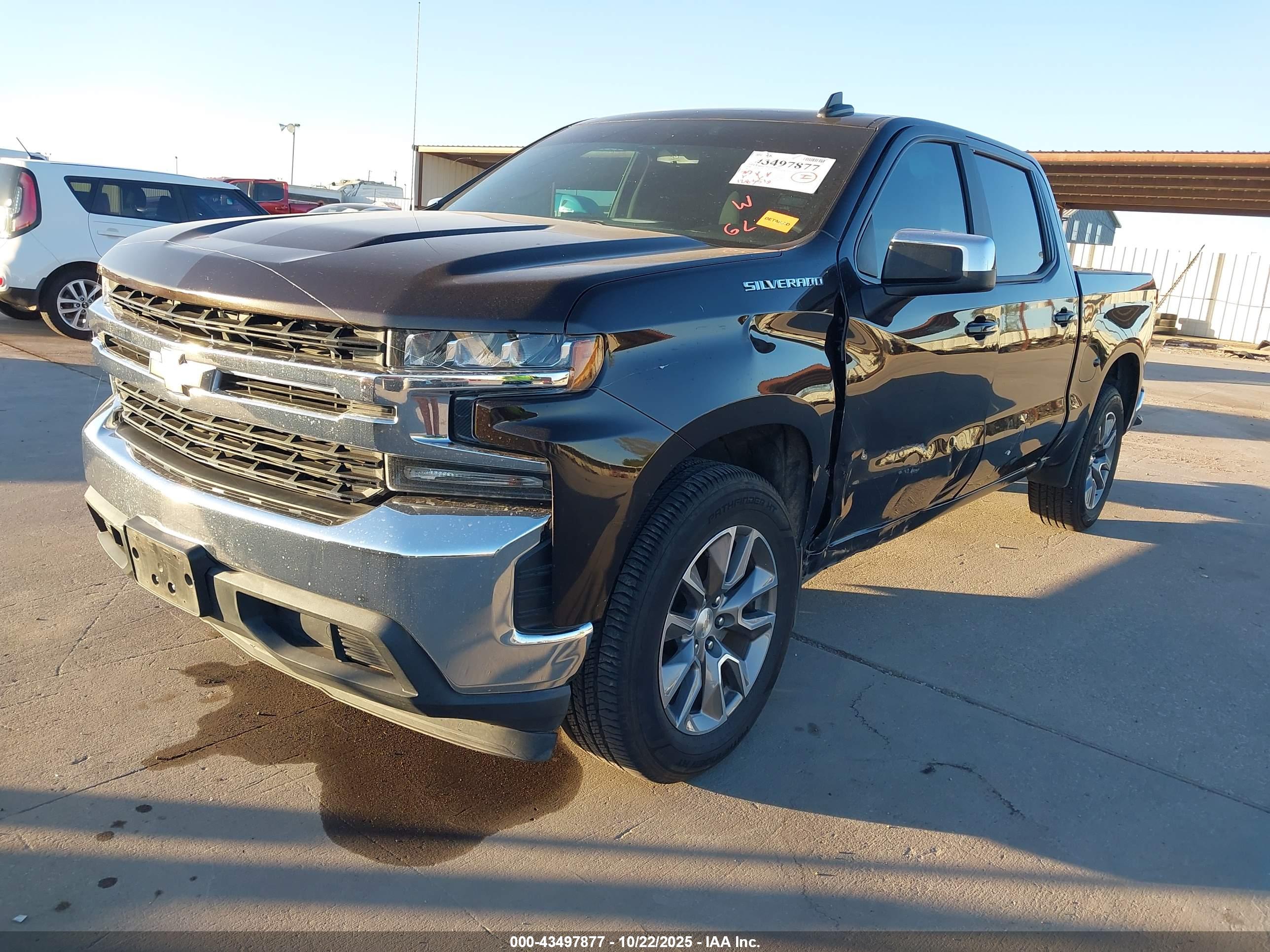CHEVROLET SILVERADO image 2