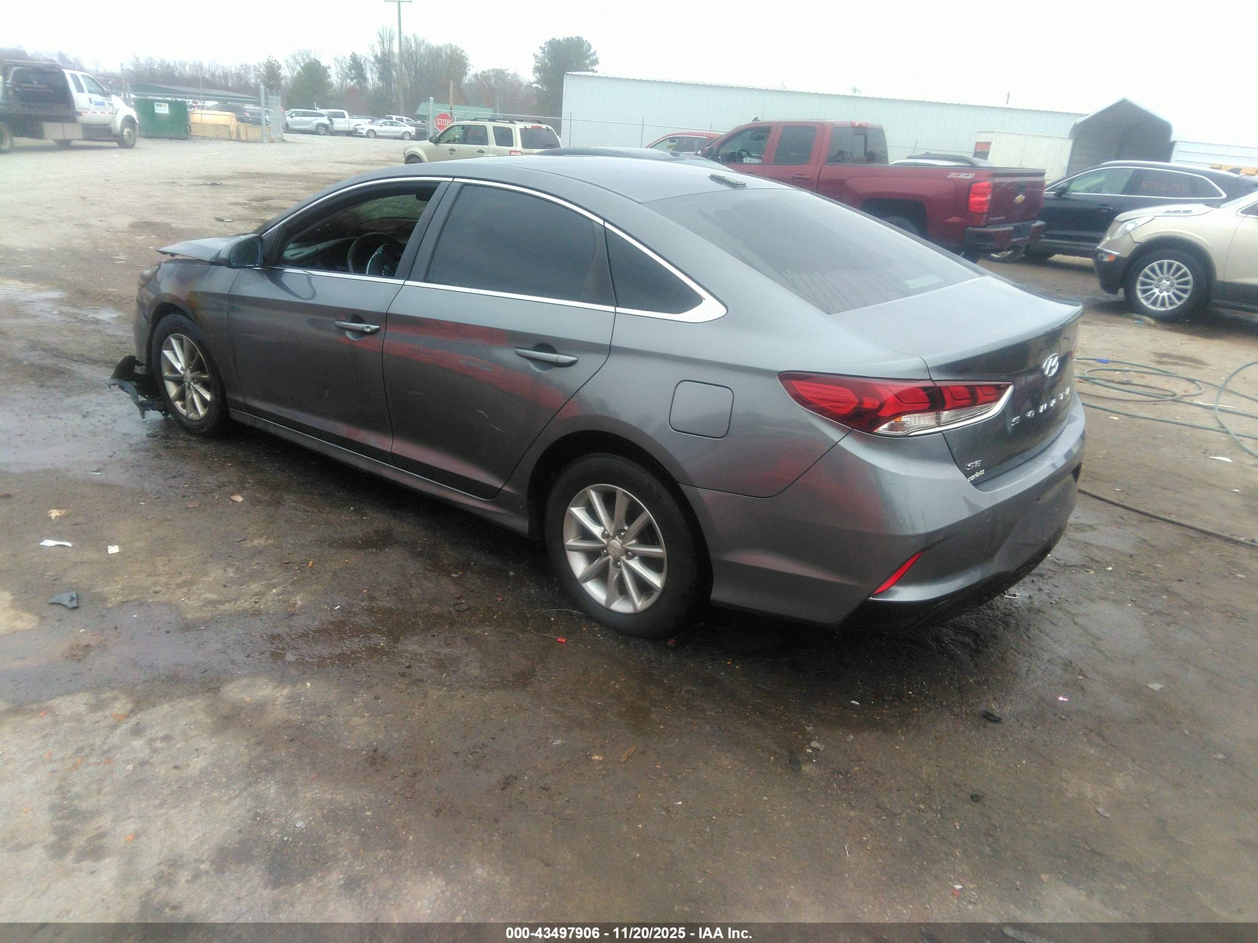 HYUNDAI SONATA image 3