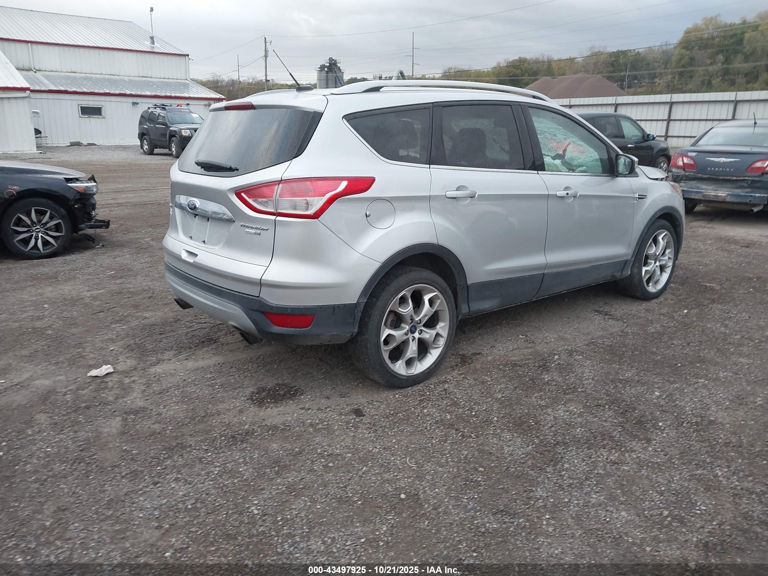FORD ESCAPE image 4
